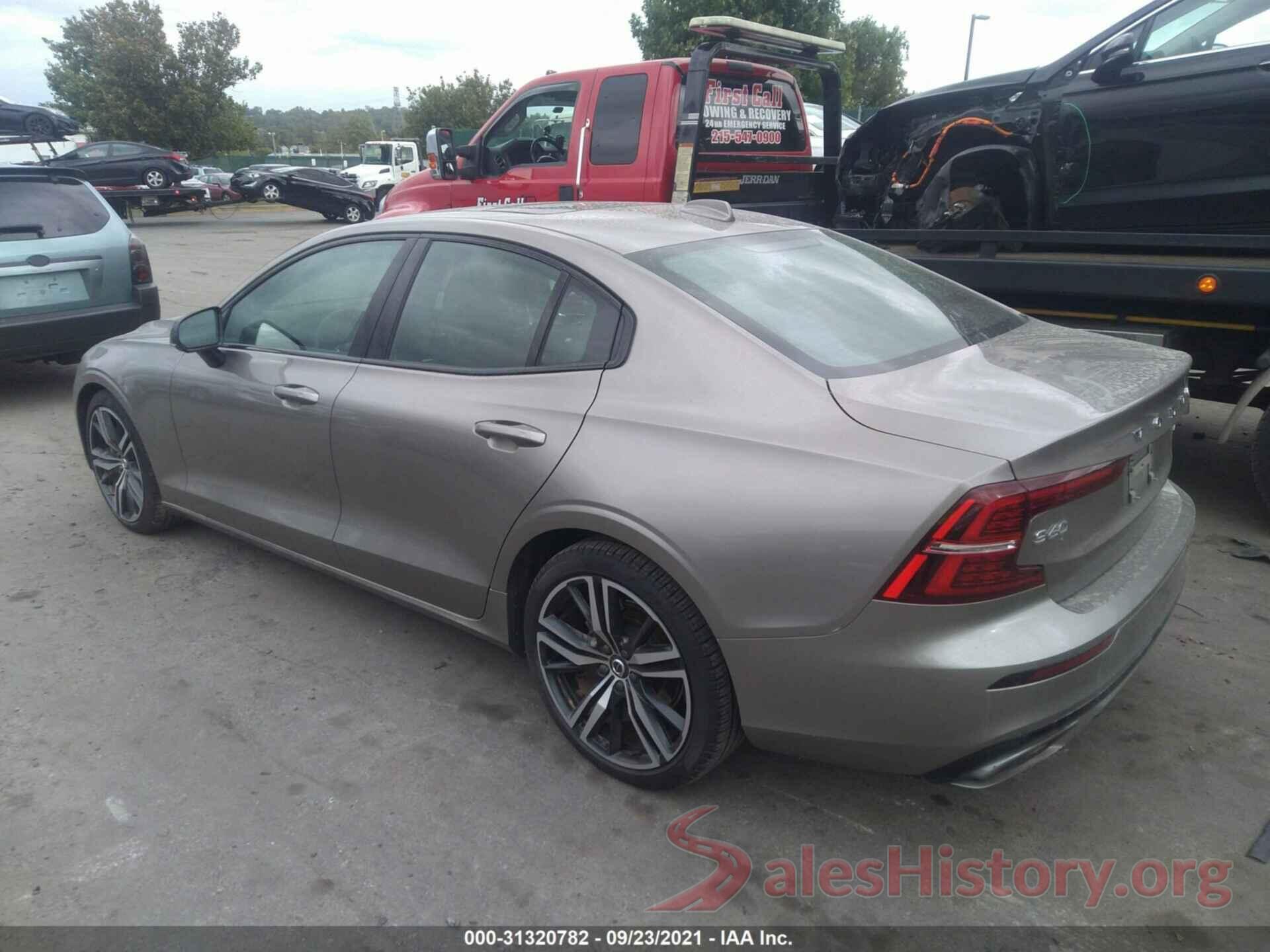 7JR102FM4KG003621 2019 VOLVO S60