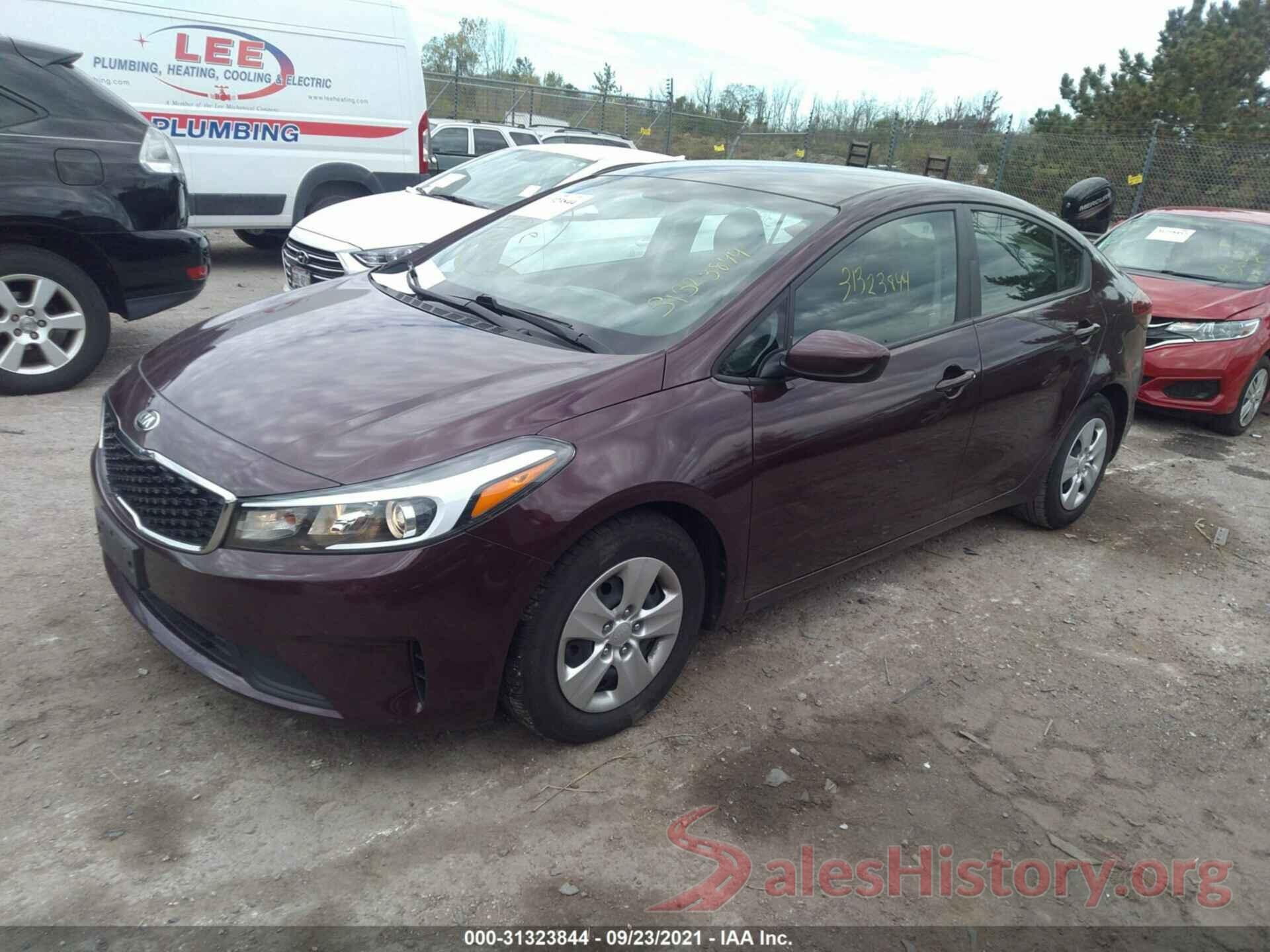 3KPFK4A77JE260377 2018 KIA FORTE