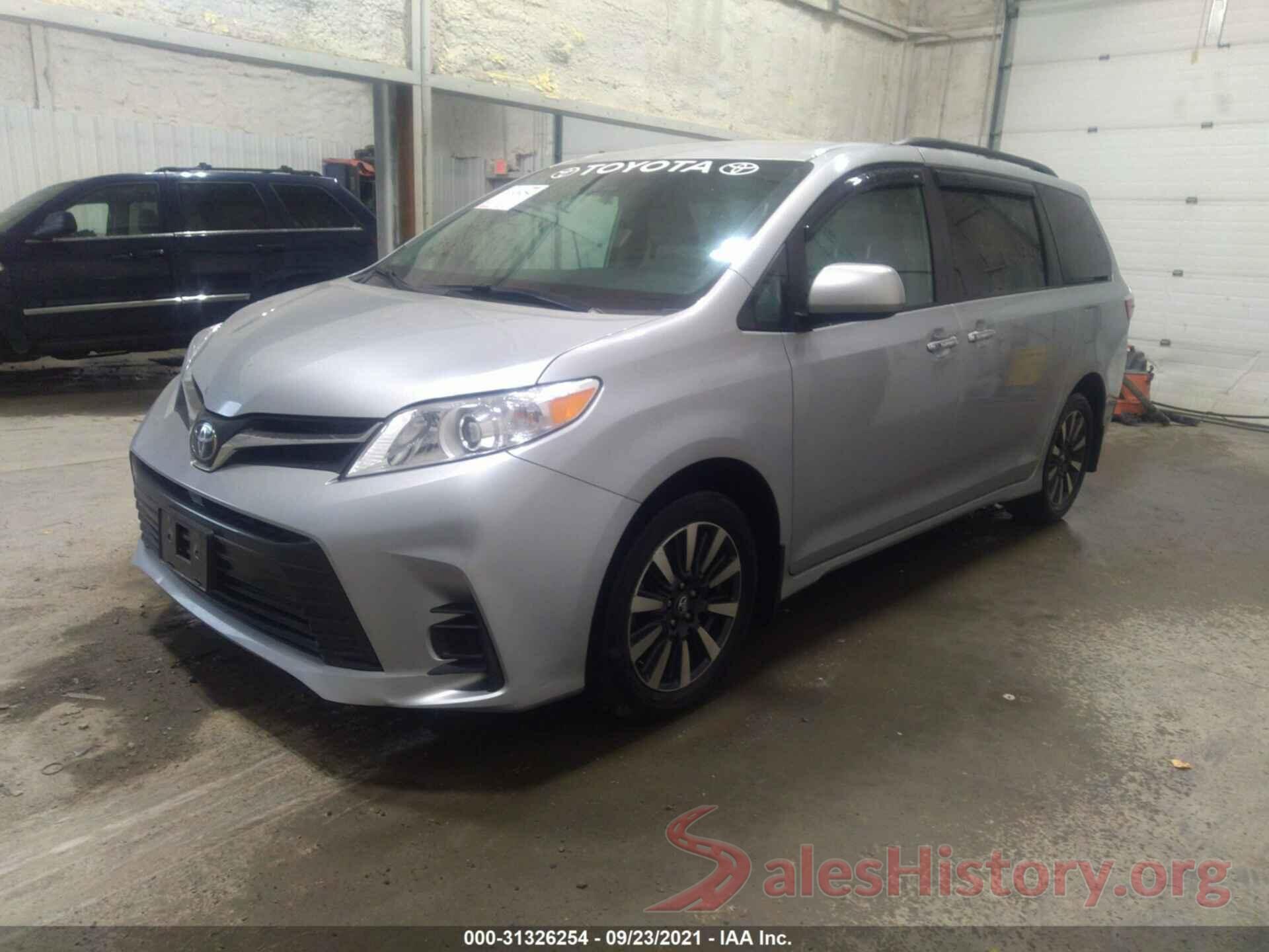 5TDJZ3DC2KS225259 2019 TOYOTA SIENNA