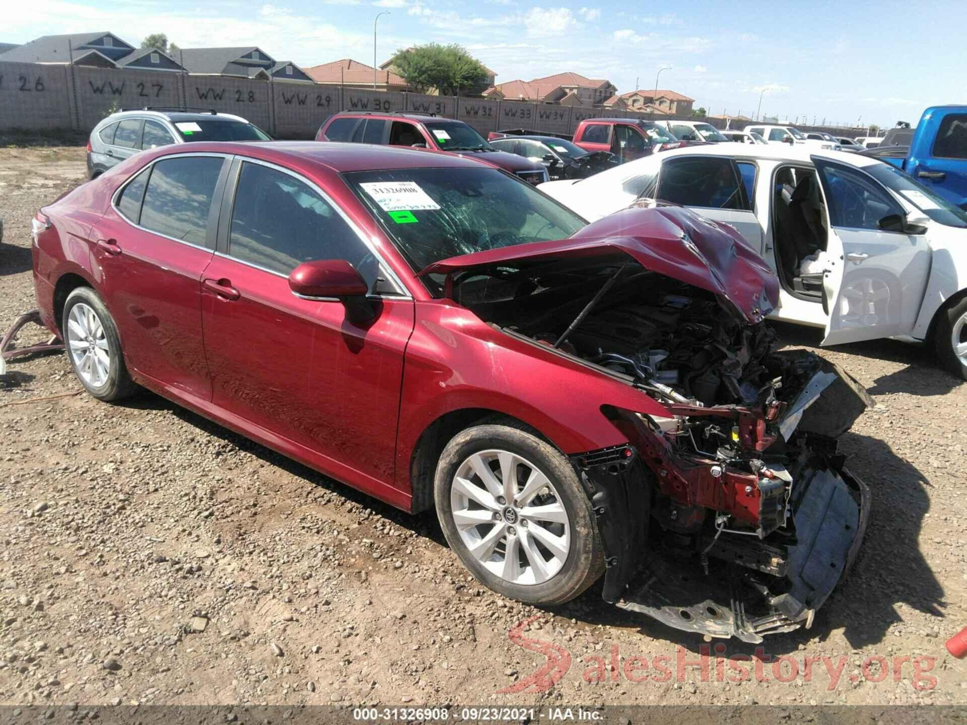 4T1B11HK2JU606634 2018 TOYOTA CAMRY