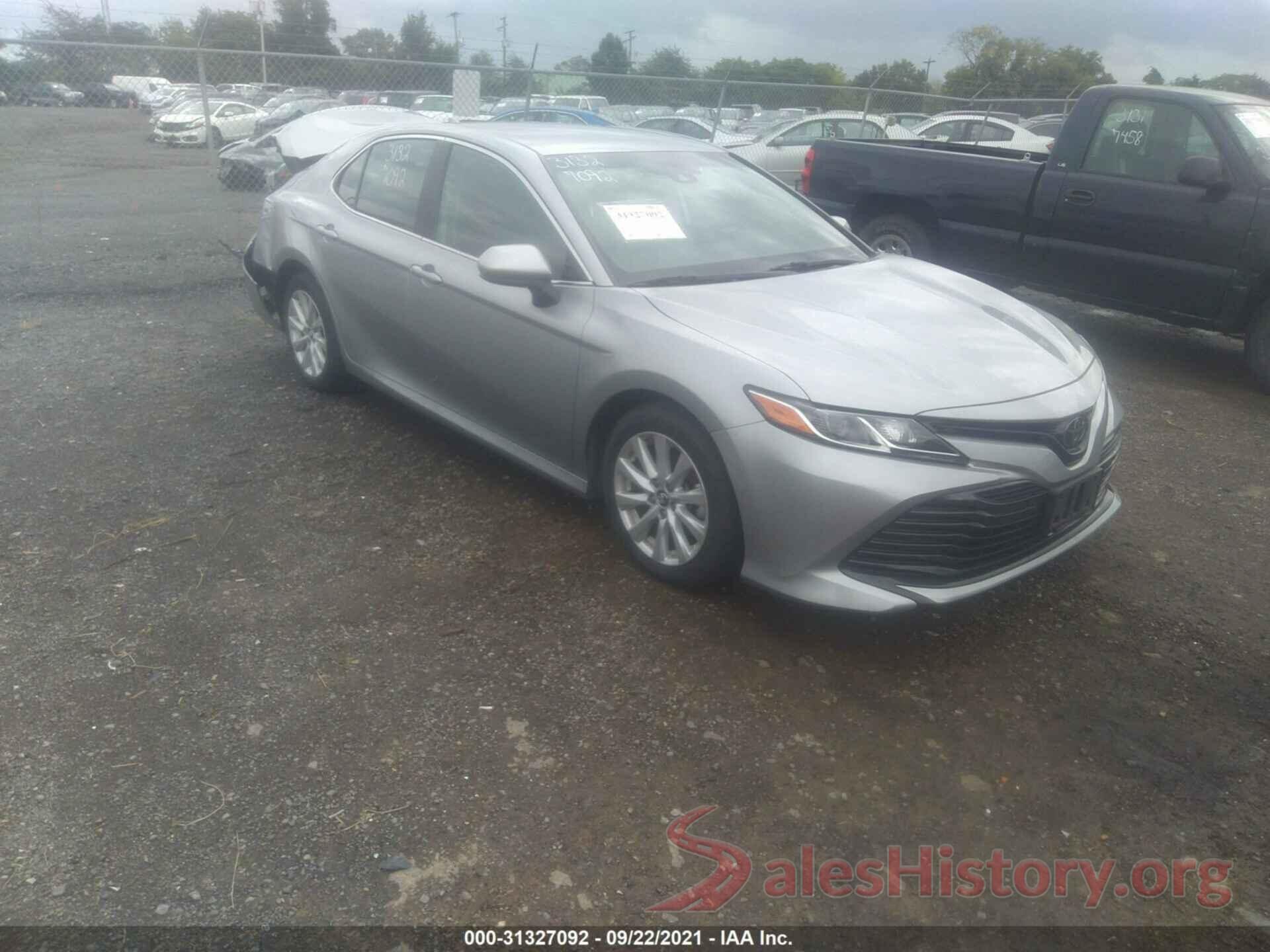 4T1B11HKXKU261872 2019 TOYOTA CAMRY