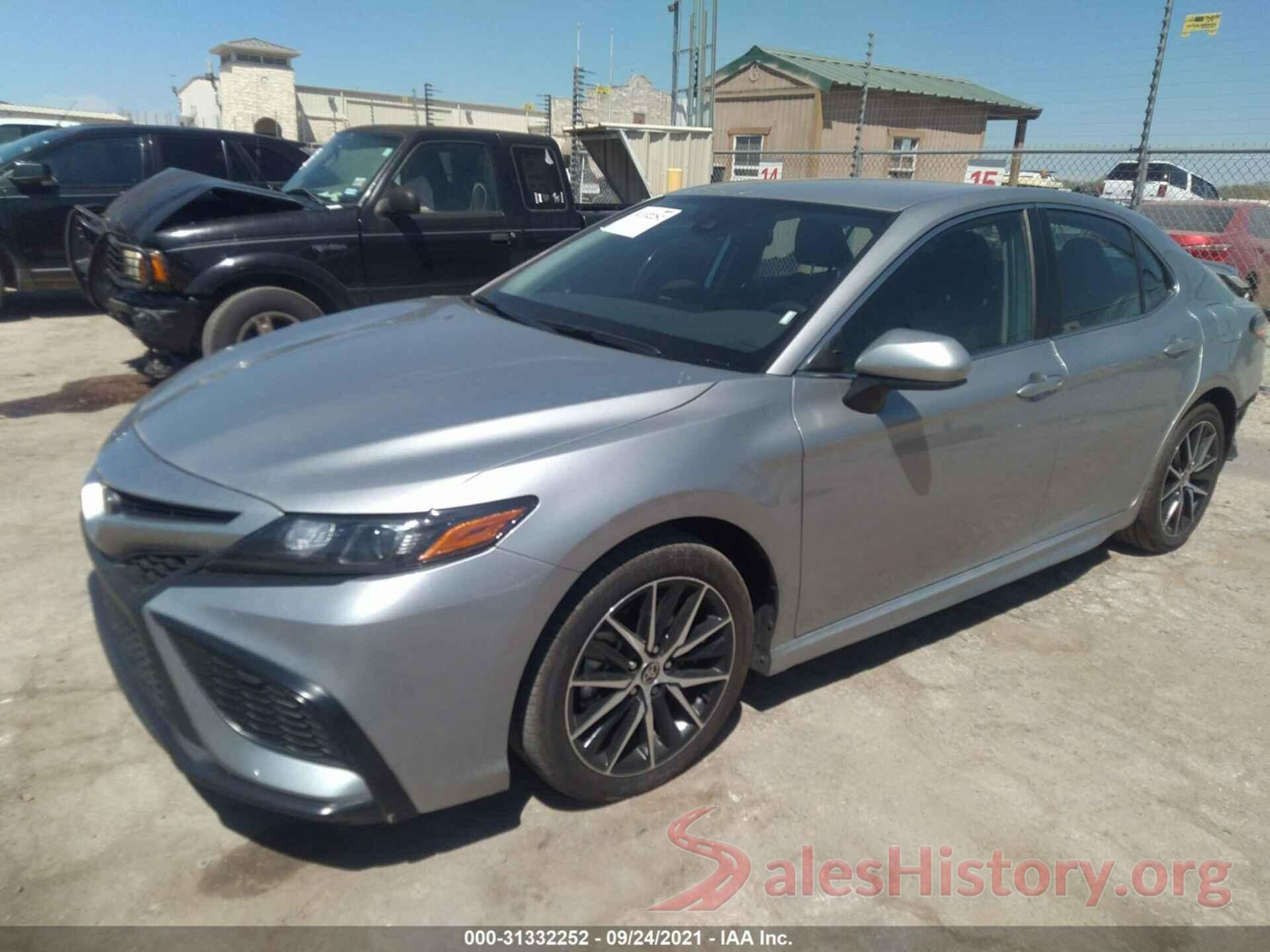 4T1G11AKXMU474789 2021 TOYOTA CAMRY