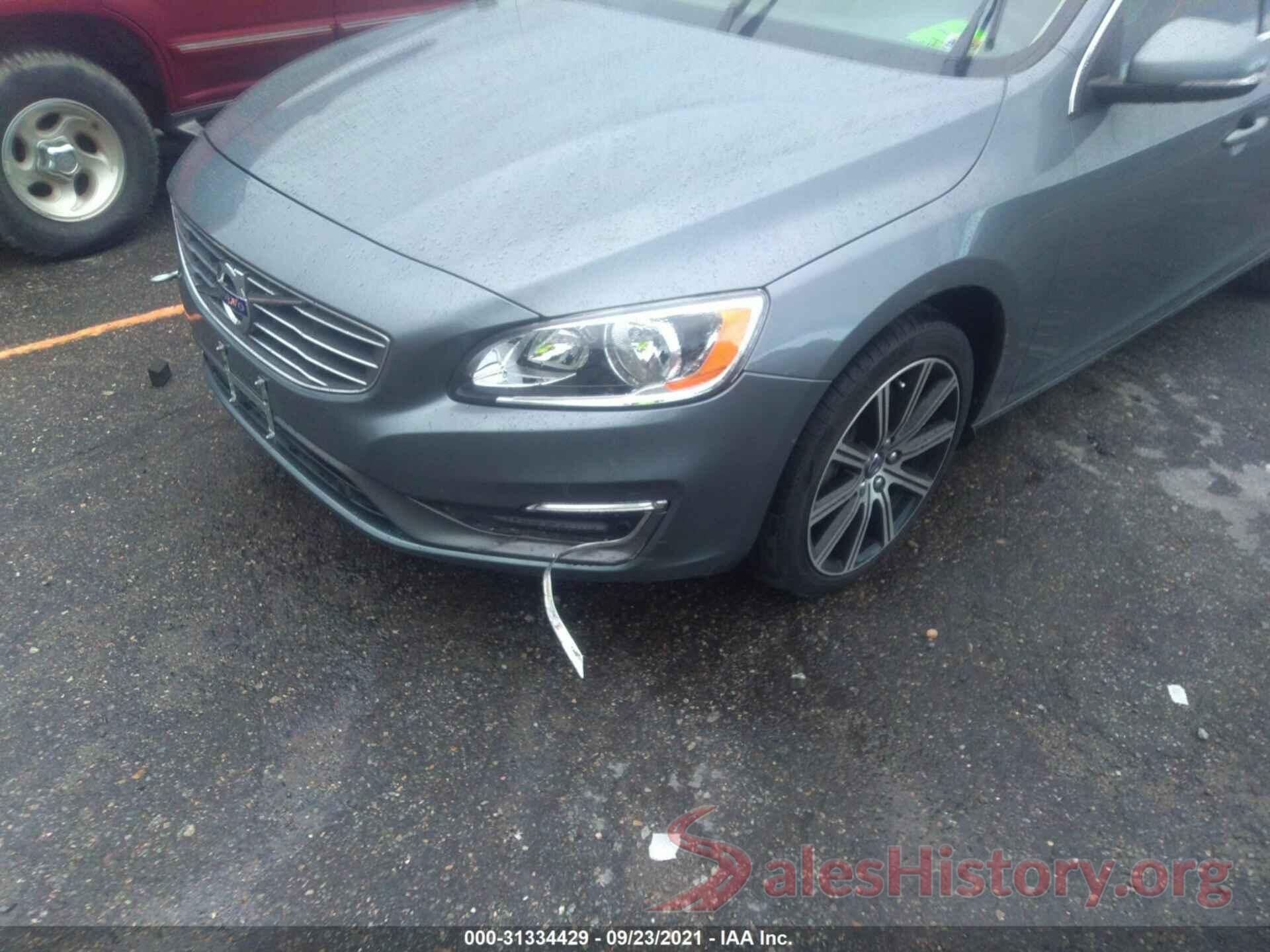 LYV402TK9JB173417 2018 VOLVO S60