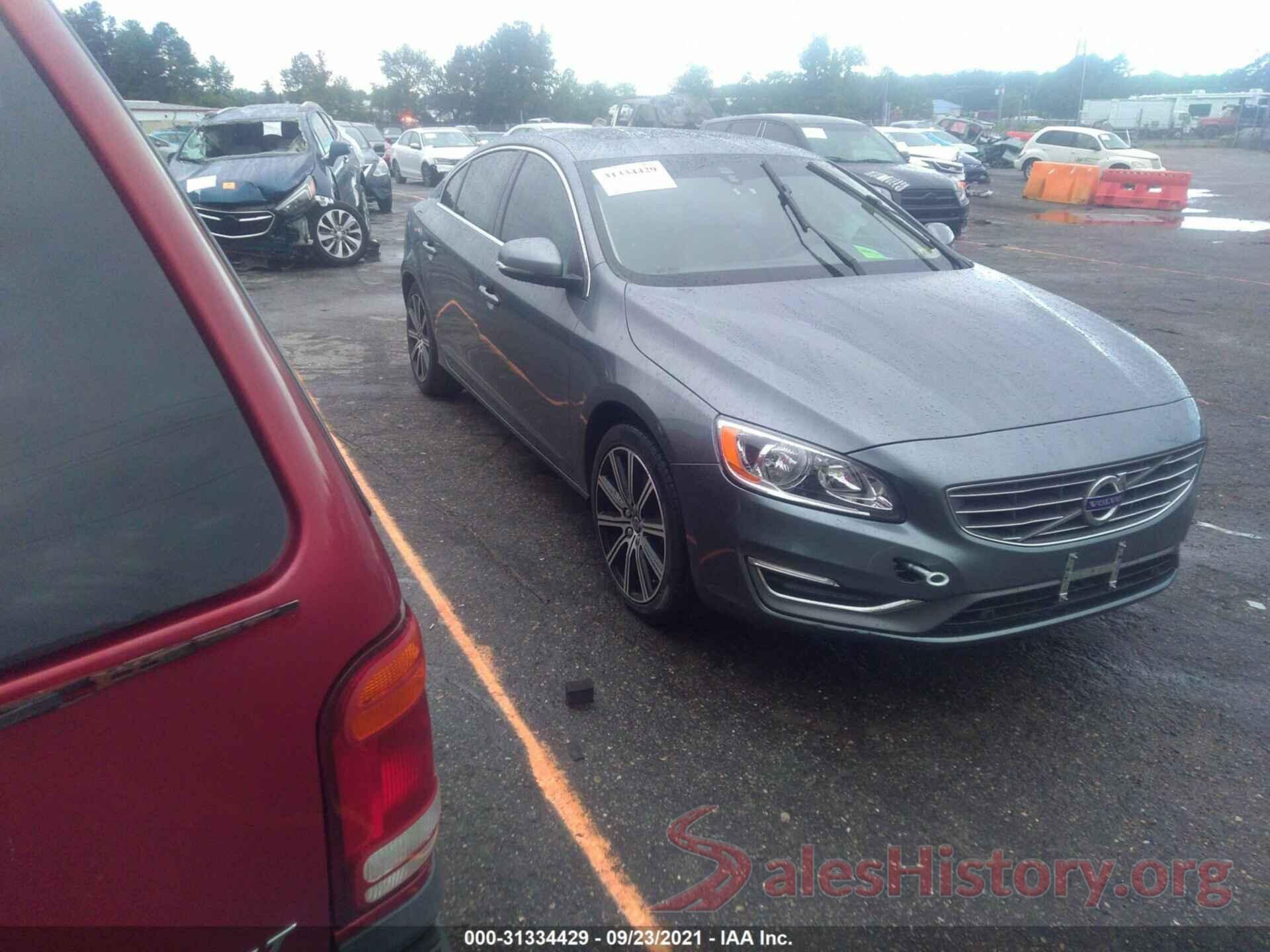 LYV402TK9JB173417 2018 VOLVO S60