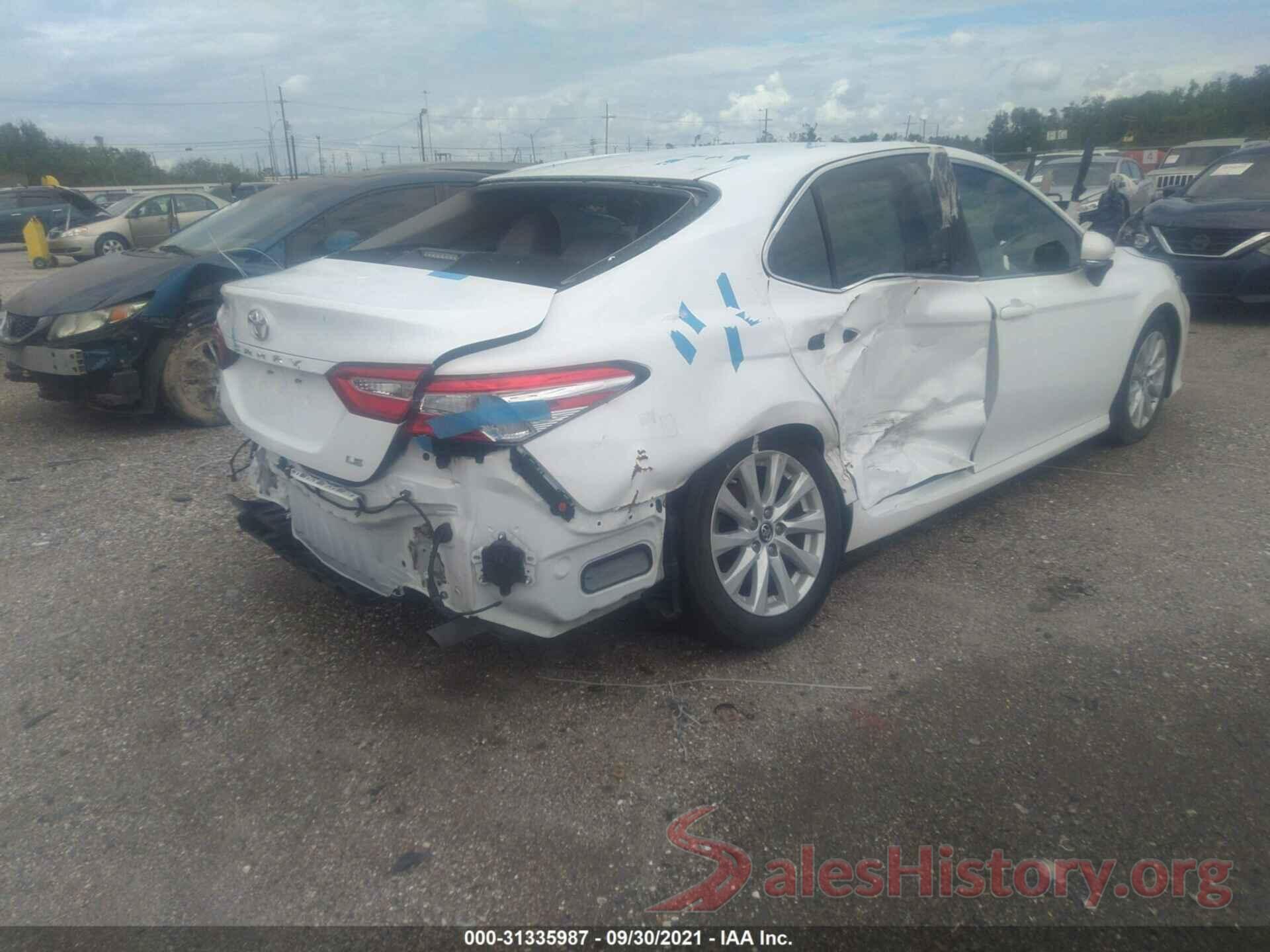 4T1B11HK6JU605826 2018 TOYOTA CAMRY