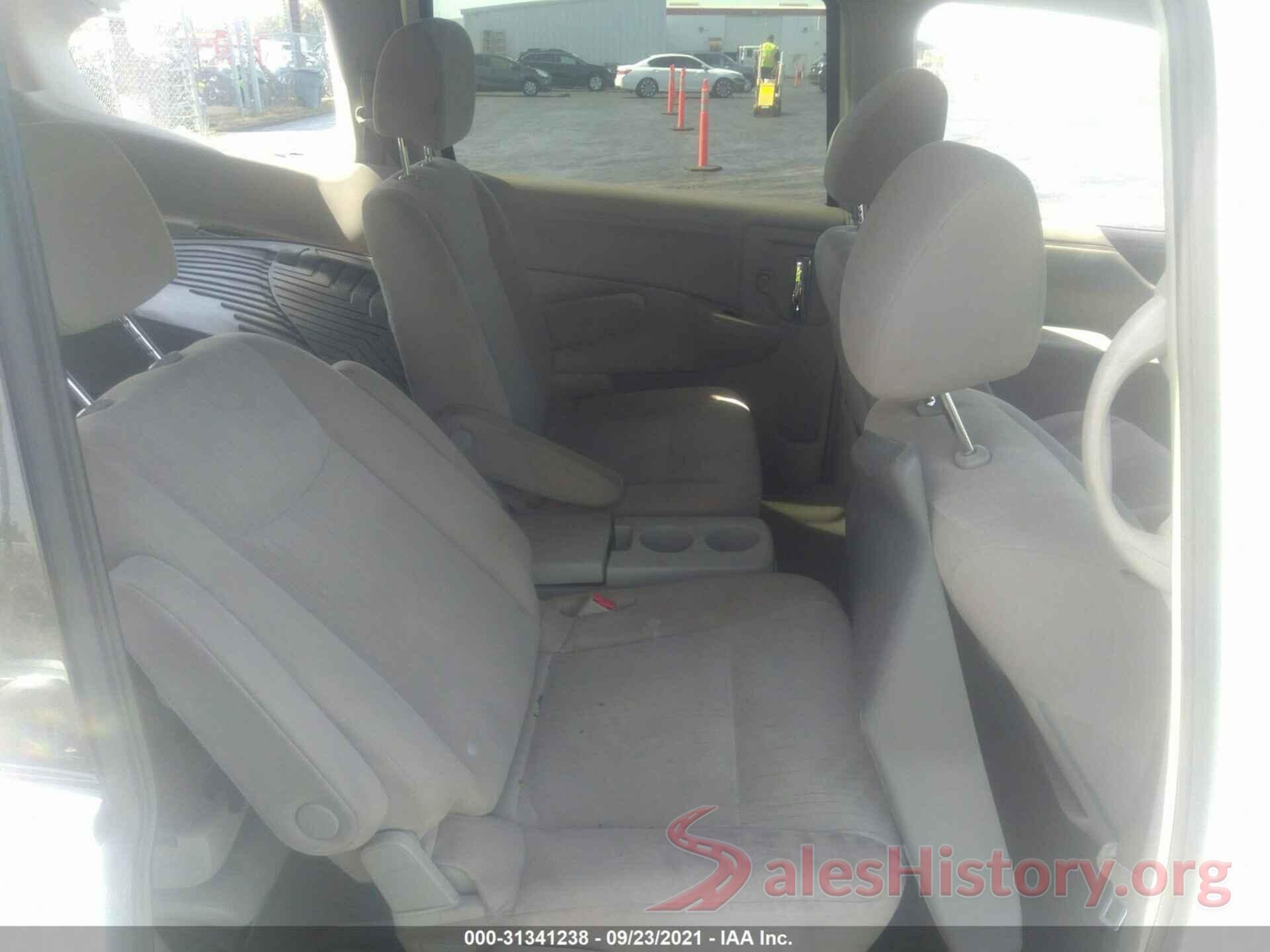 JN8AE2KP2G9154389 2016 NISSAN QUEST