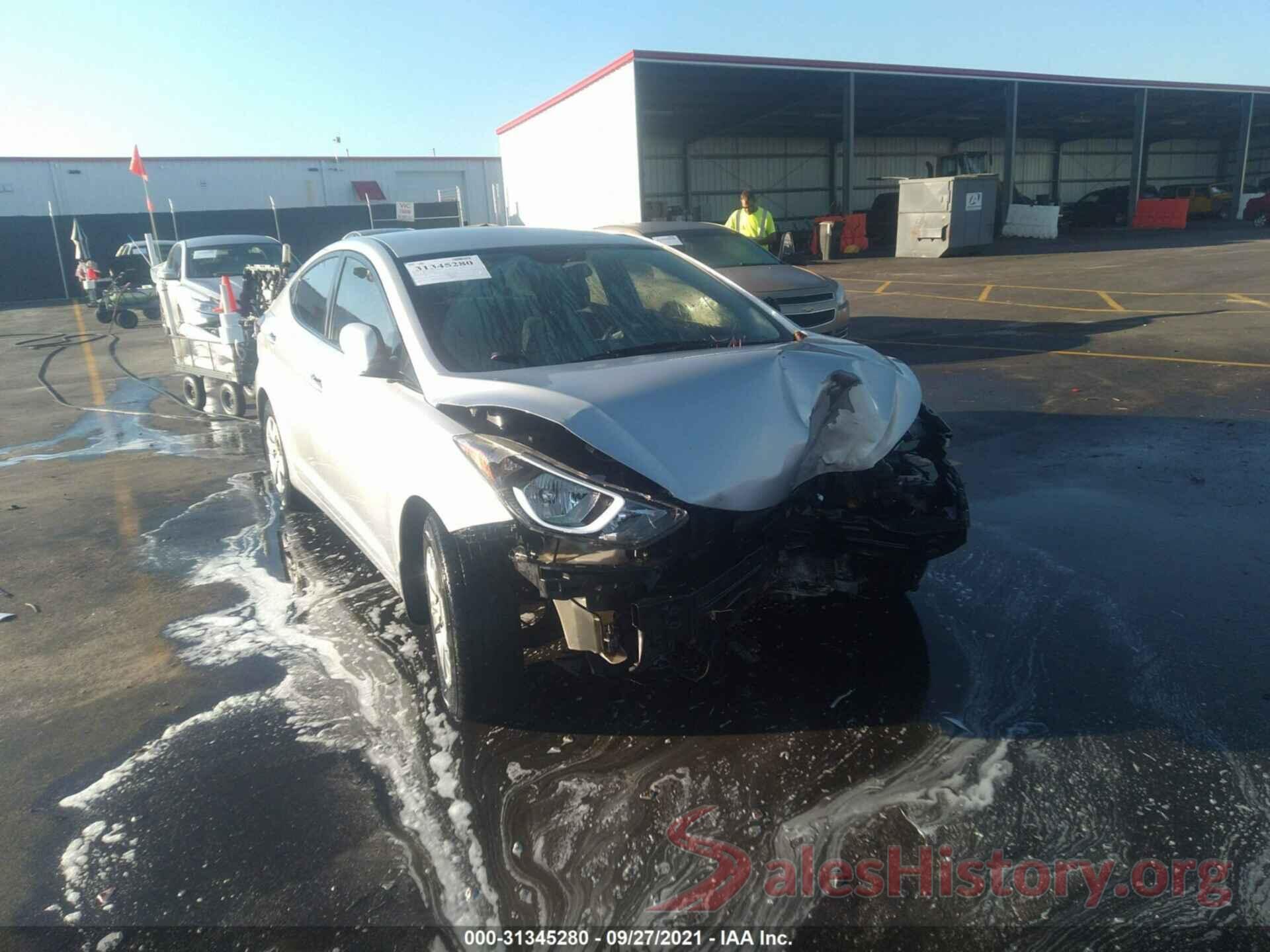 KMHDH4AE8GU517038 2016 HYUNDAI ELANTRA