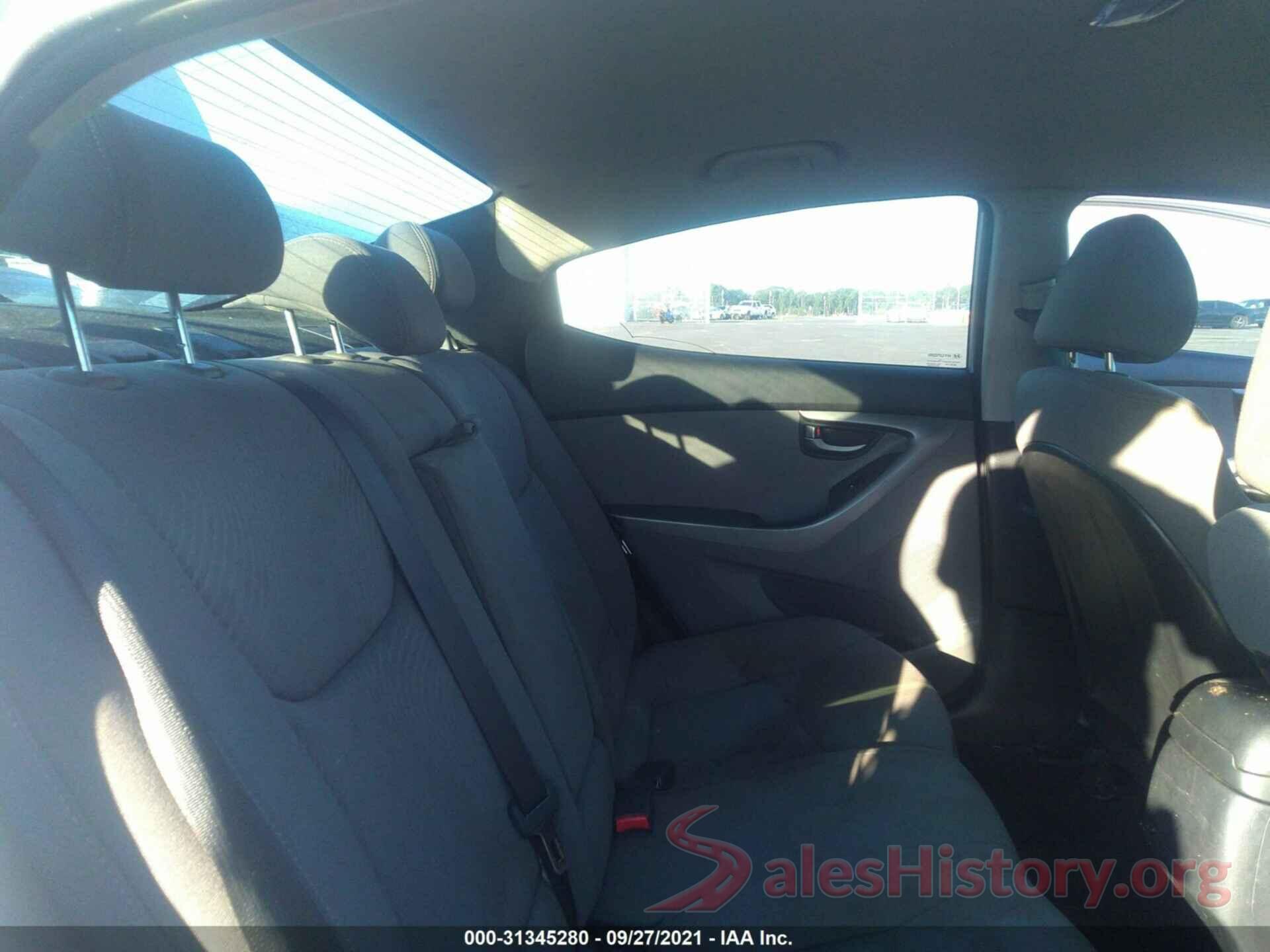 KMHDH4AE8GU517038 2016 HYUNDAI ELANTRA