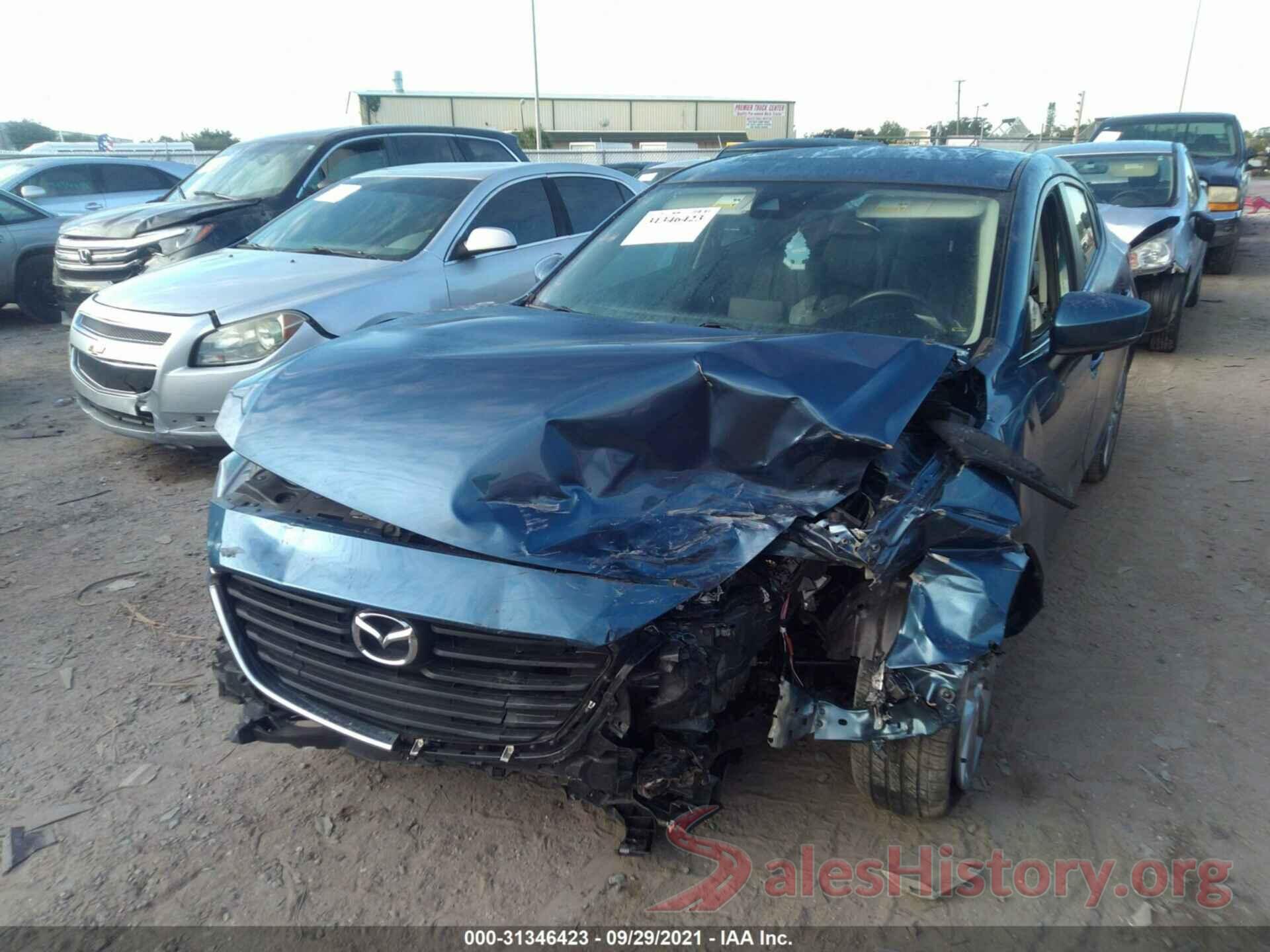 3MZBN1V79HM127132 2017 MAZDA MAZDA3 4-DOOR