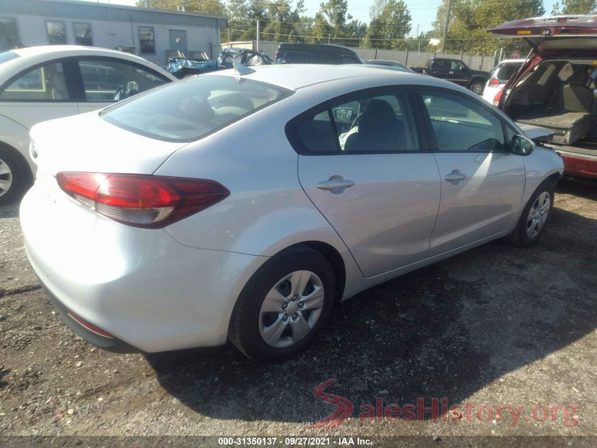 3KPFK4A72HE031275 2017 KIA FORTE