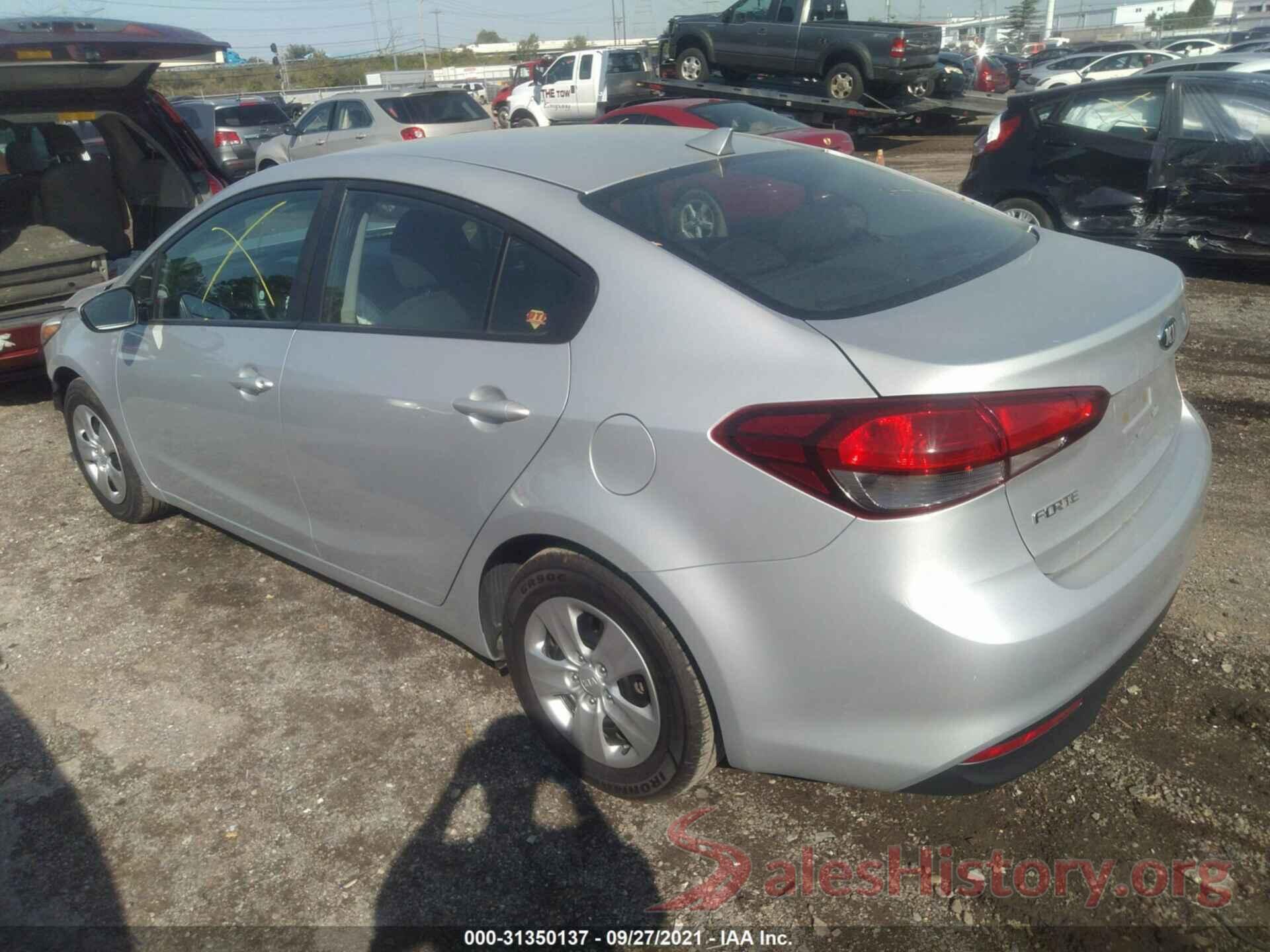 3KPFK4A72HE031275 2017 KIA FORTE