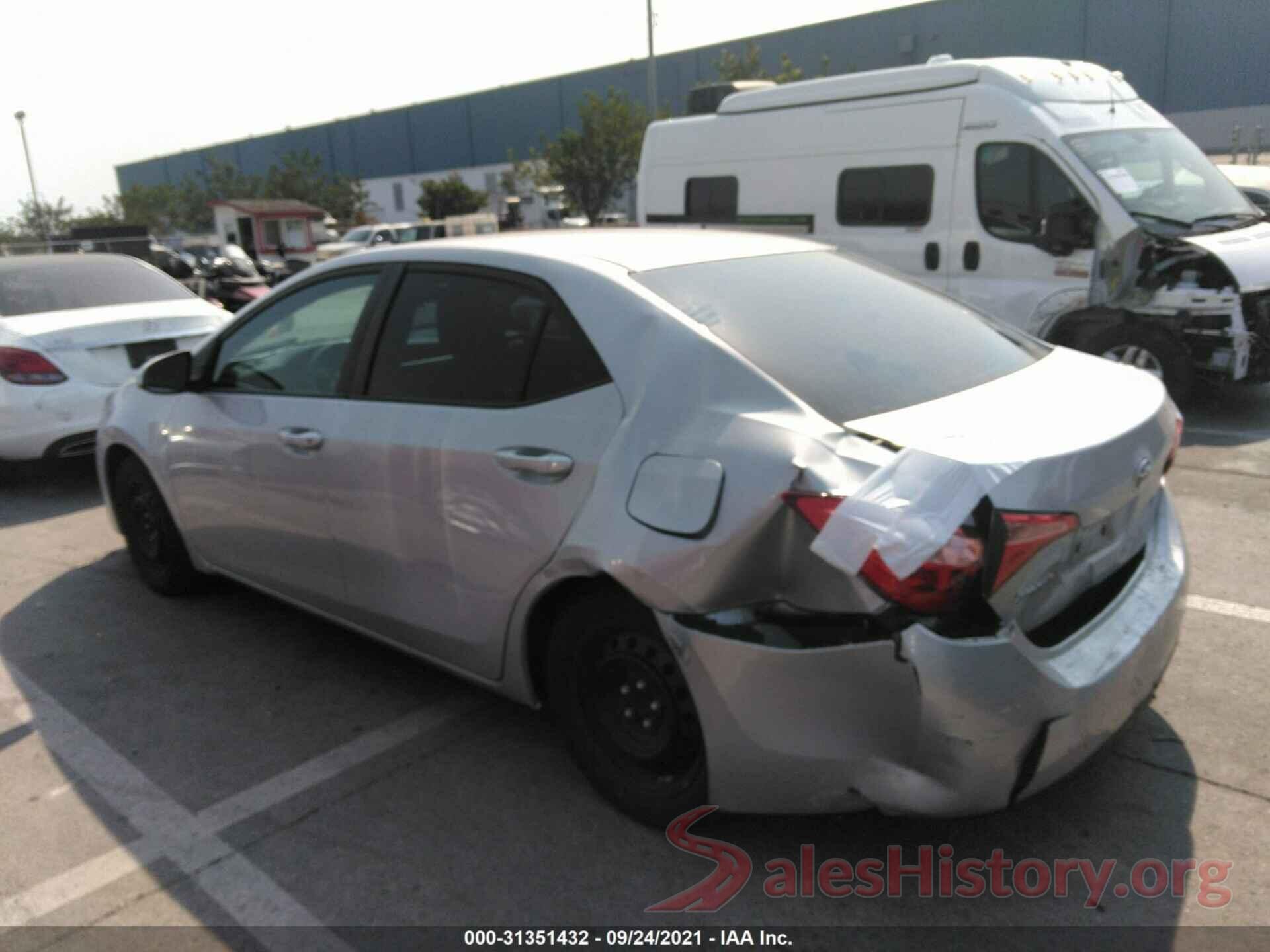 2T1BURHE4JC964304 2018 TOYOTA COROLLA