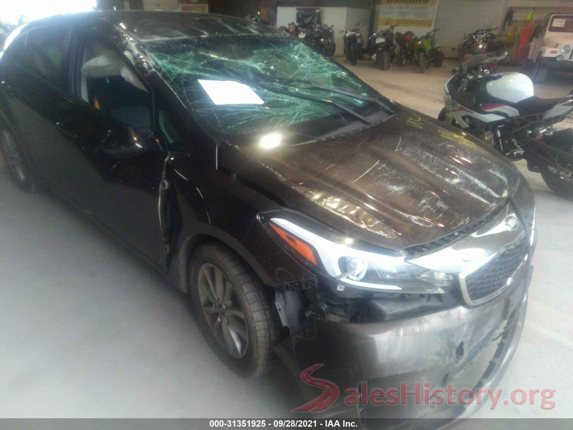 3KPFL4A77HE147777 2017 KIA FORTE