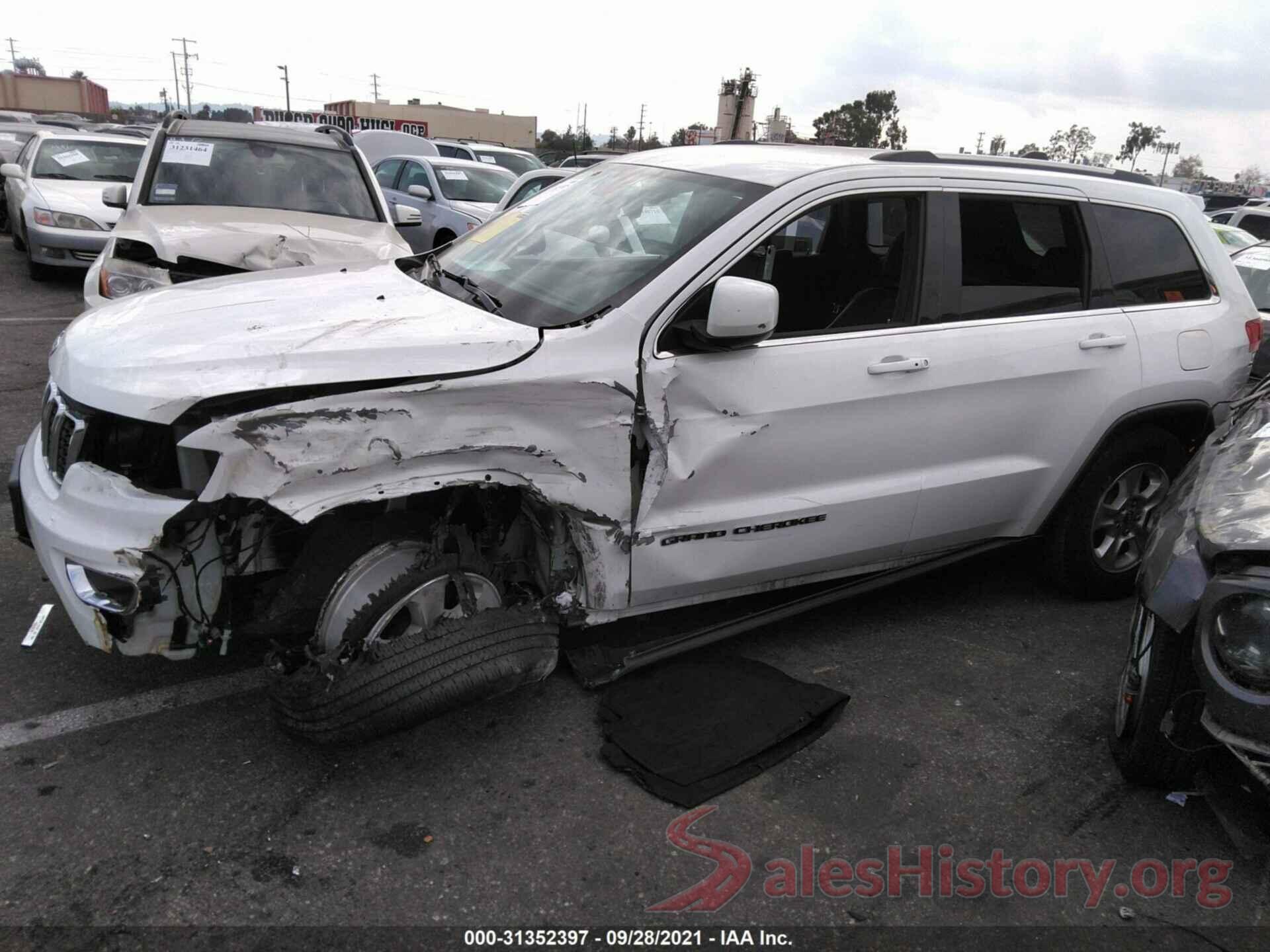 1C4RJEAG6HC846477 2017 JEEP GRAND CHEROKEE