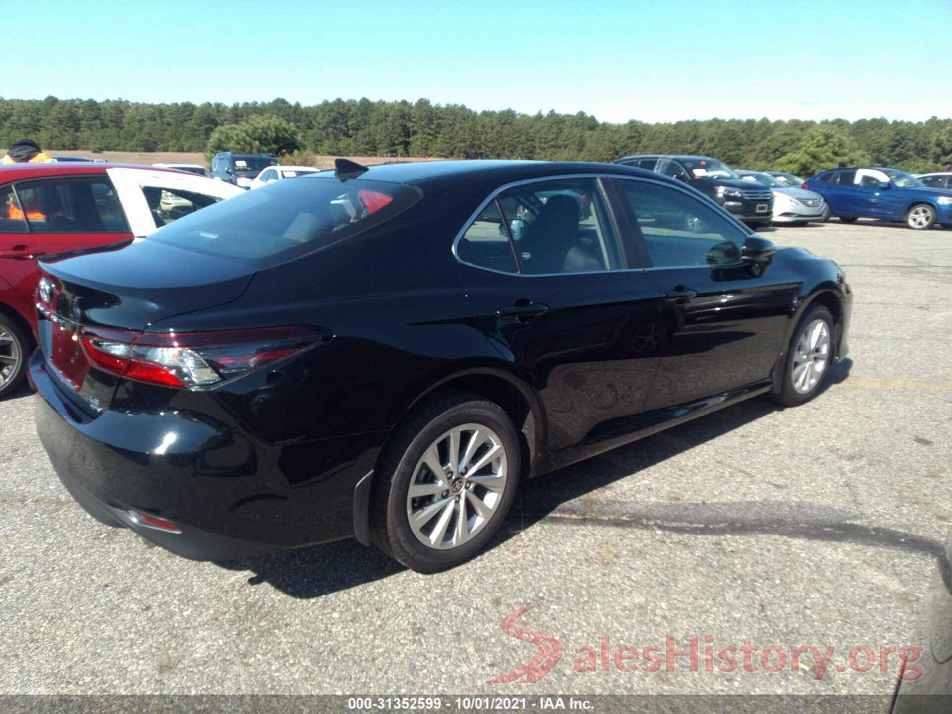 4T1C11BKXMU029756 2021 TOYOTA CAMRY