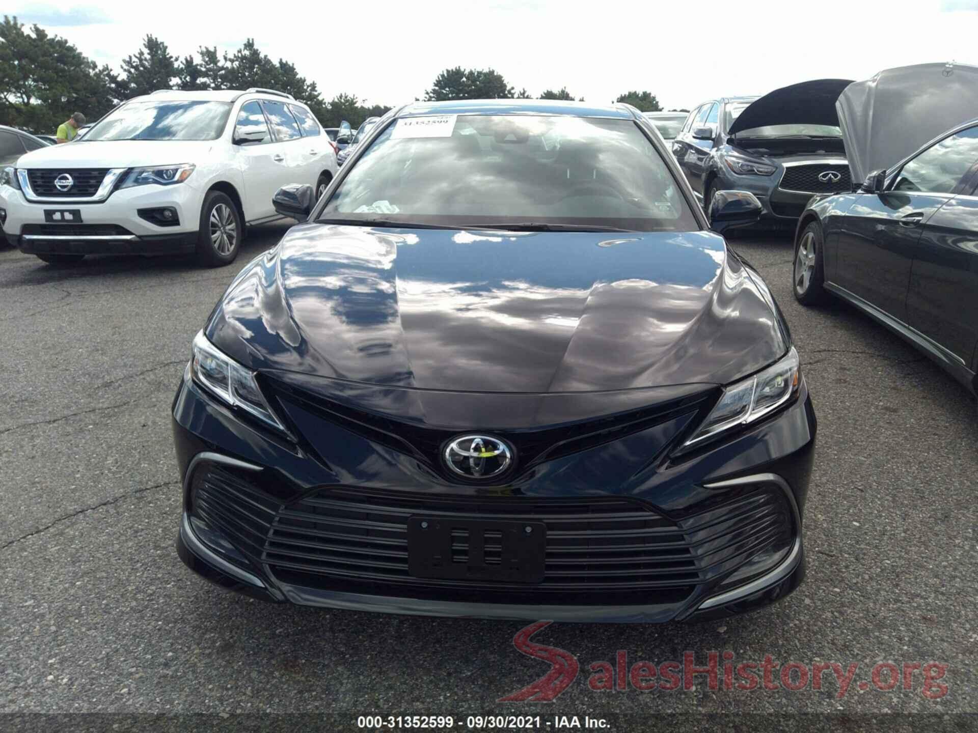 4T1C11BKXMU029756 2021 TOYOTA CAMRY