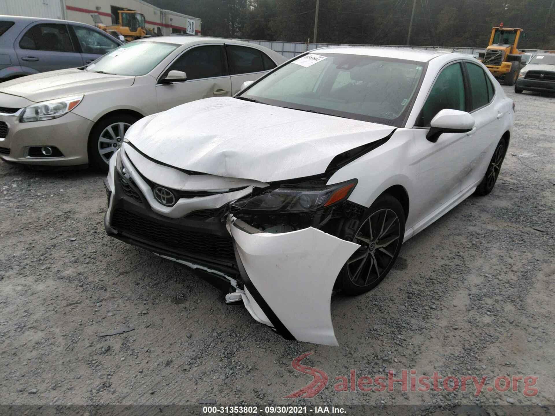 4T1G11AK4MU555321 2021 TOYOTA CAMRY