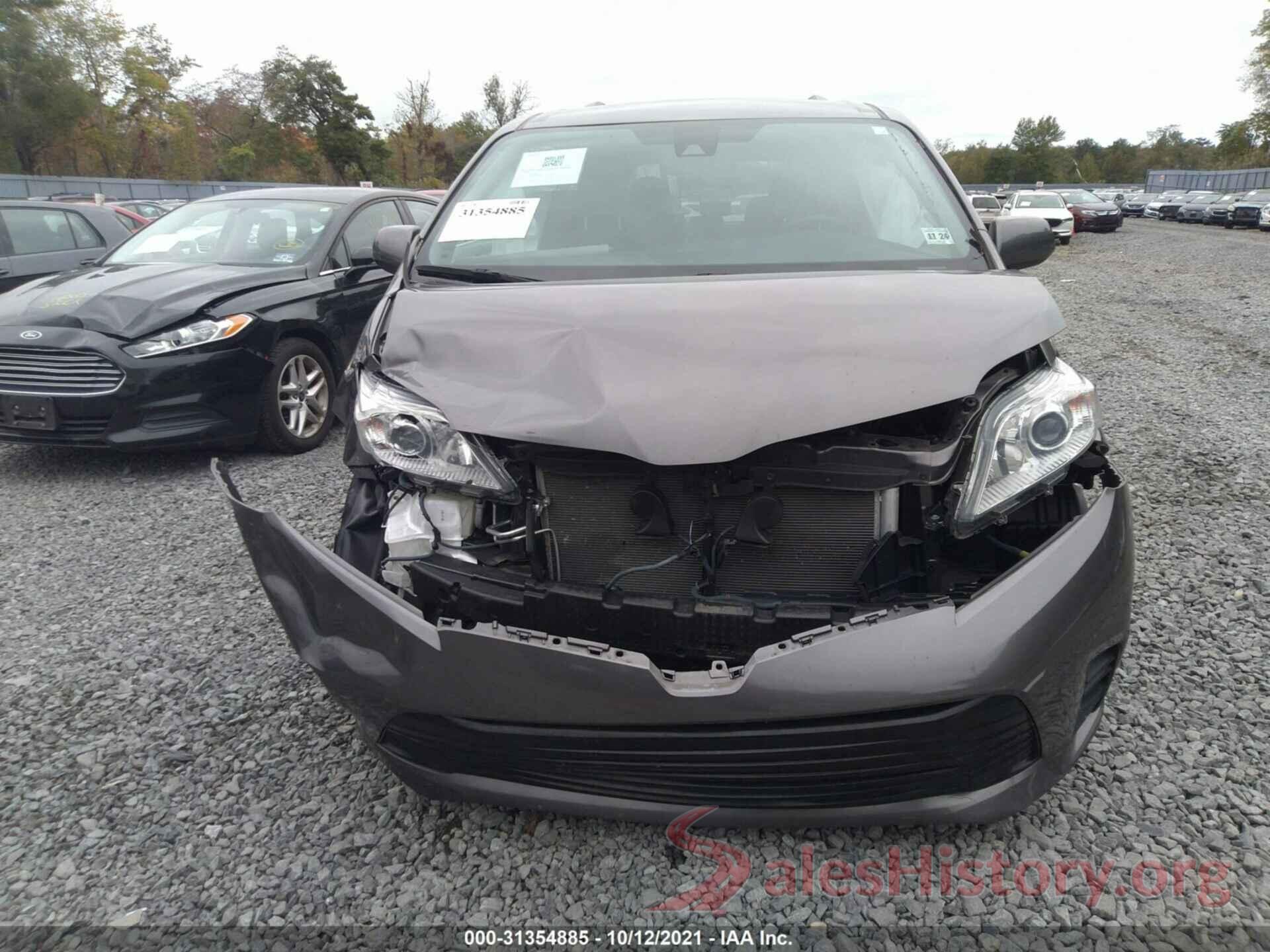 5TDKZ3DC1KS986515 2019 TOYOTA SIENNA