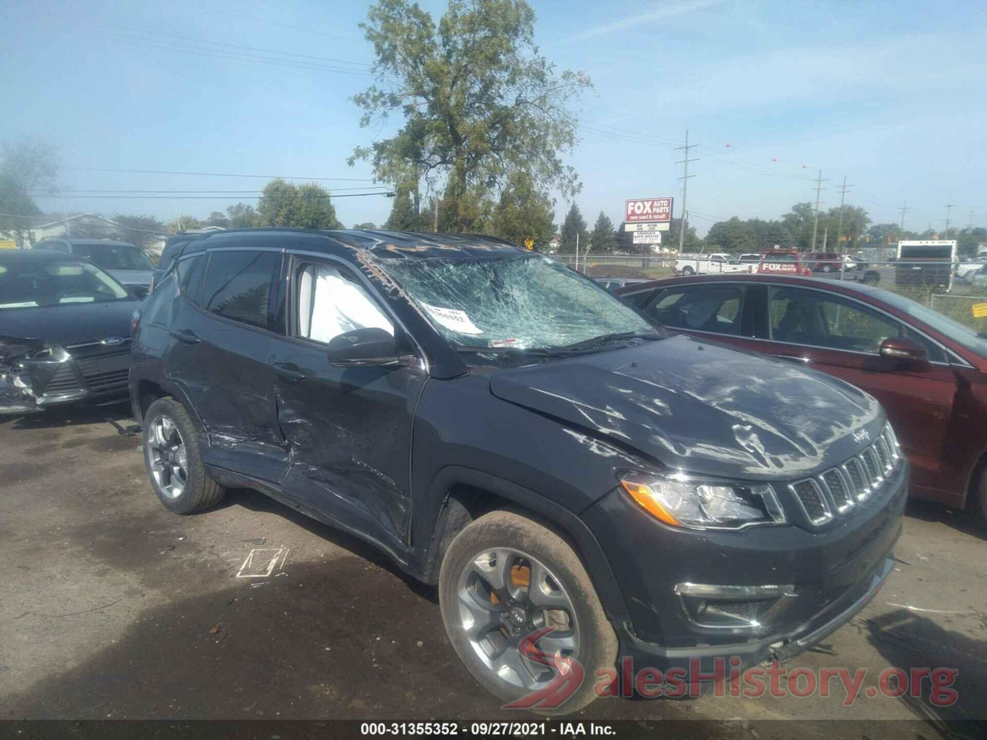 3C4NJDCB0JT231637 2018 JEEP COMPASS