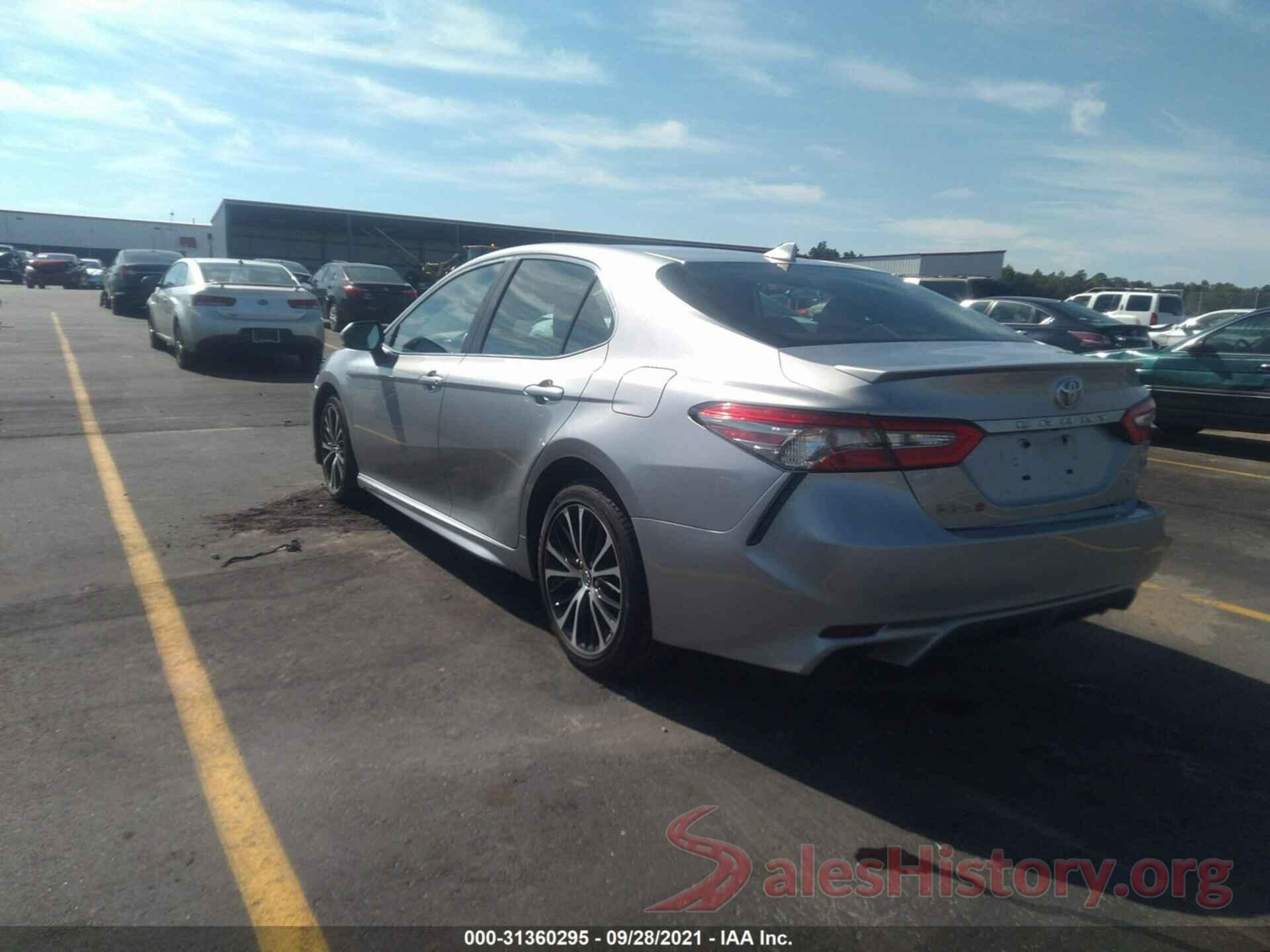 4T1B11HK2KU217560 2019 TOYOTA CAMRY