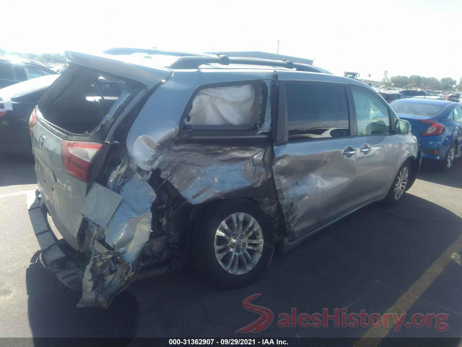 5TDYZ3DC9HS825302 2017 TOYOTA SIENNA