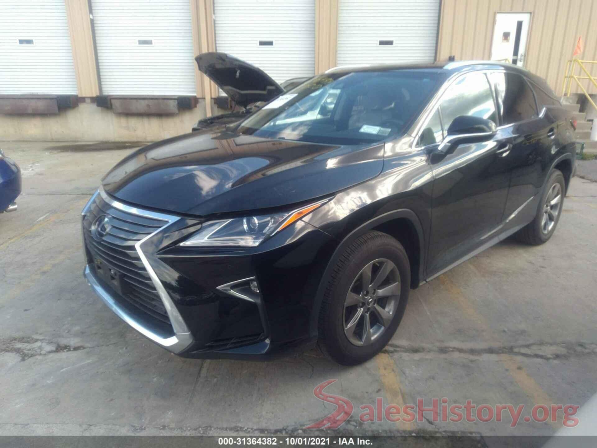 2T2BZMCA7JC164973 2018 LEXUS RX