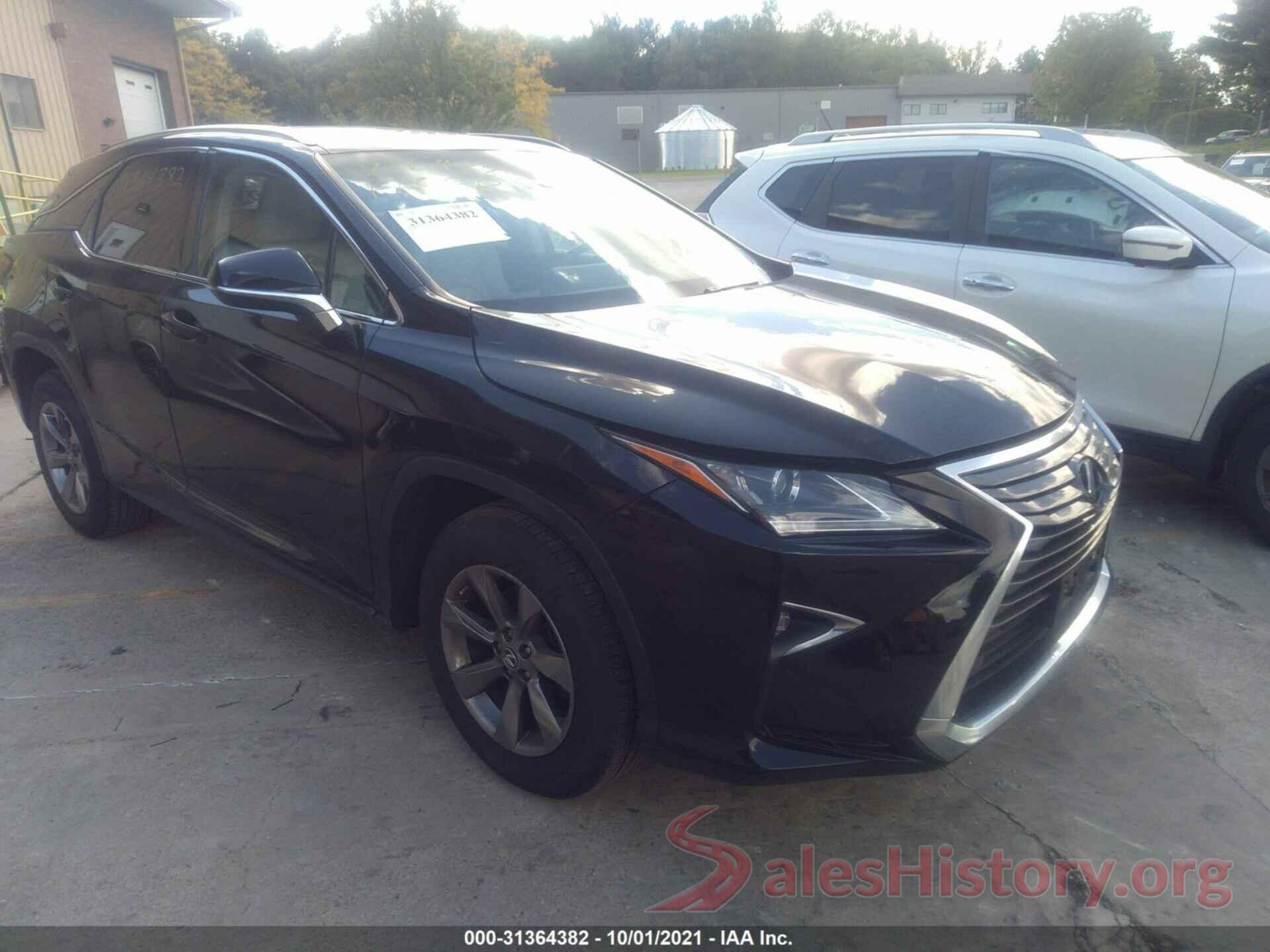 2T2BZMCA7JC164973 2018 LEXUS RX