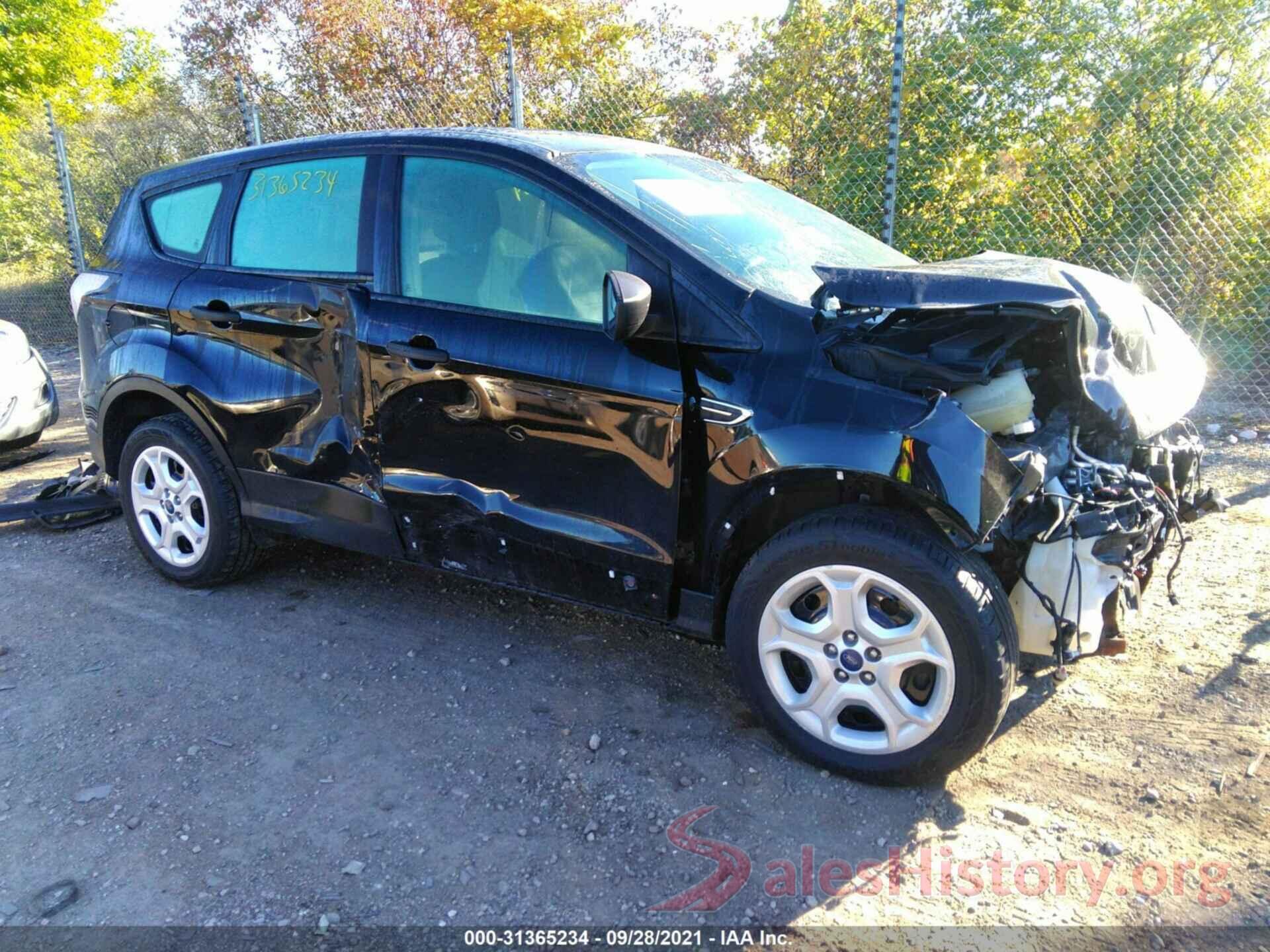 1FMCU0F70HUA32825 2017 FORD ESCAPE