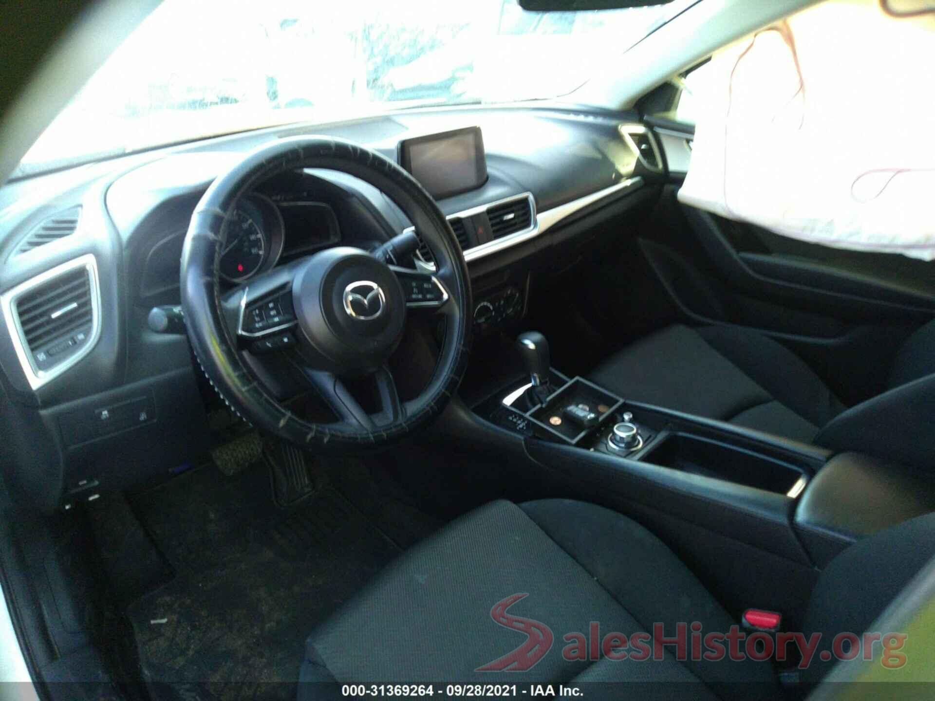 3MZBN1U70JM251376 2018 MAZDA MAZDA3 4-DOOR