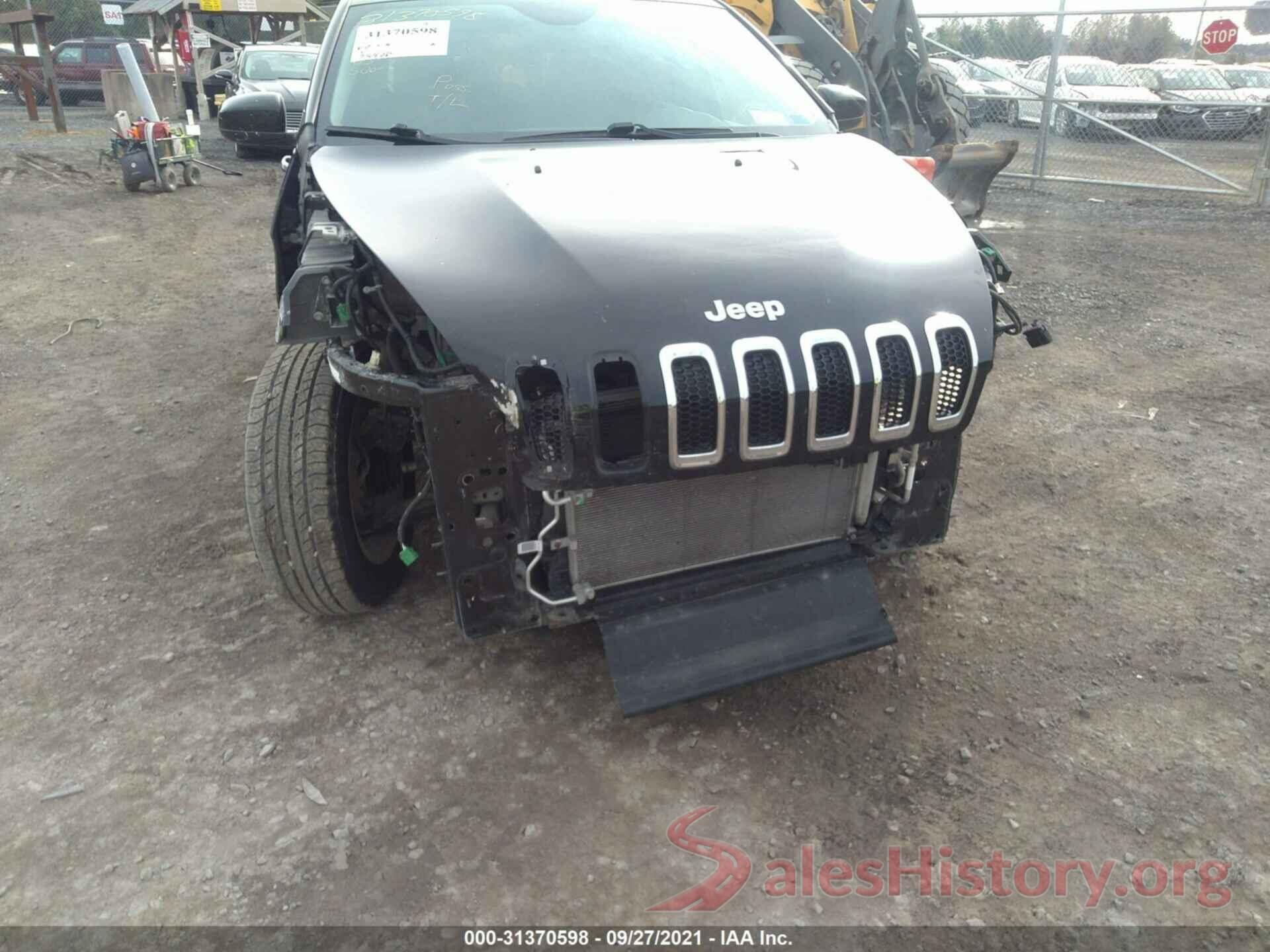 1C4PJMCB5HW582587 2017 JEEP CHEROKEE