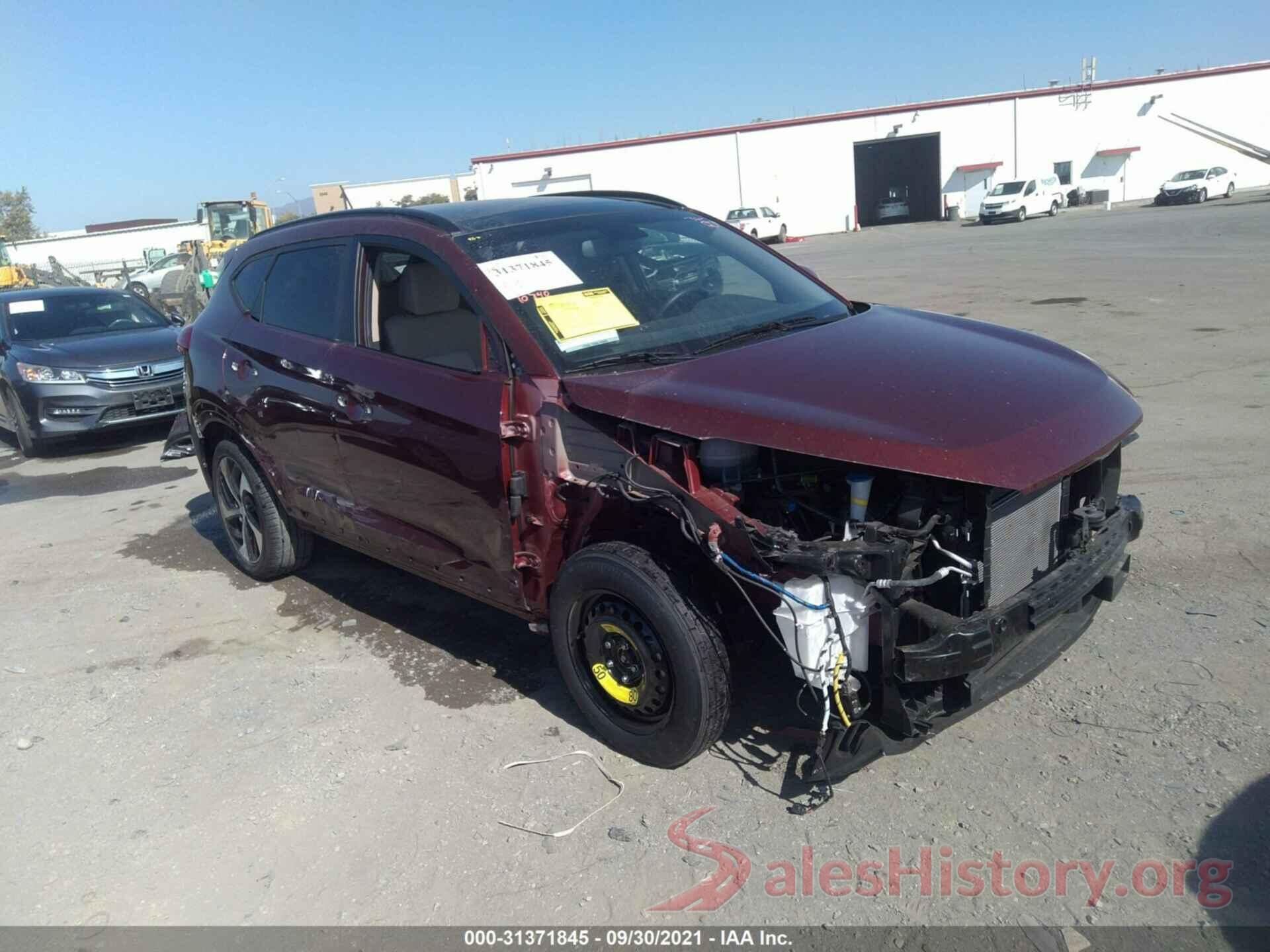 KM8J33A25HU562926 2017 HYUNDAI TUCSON