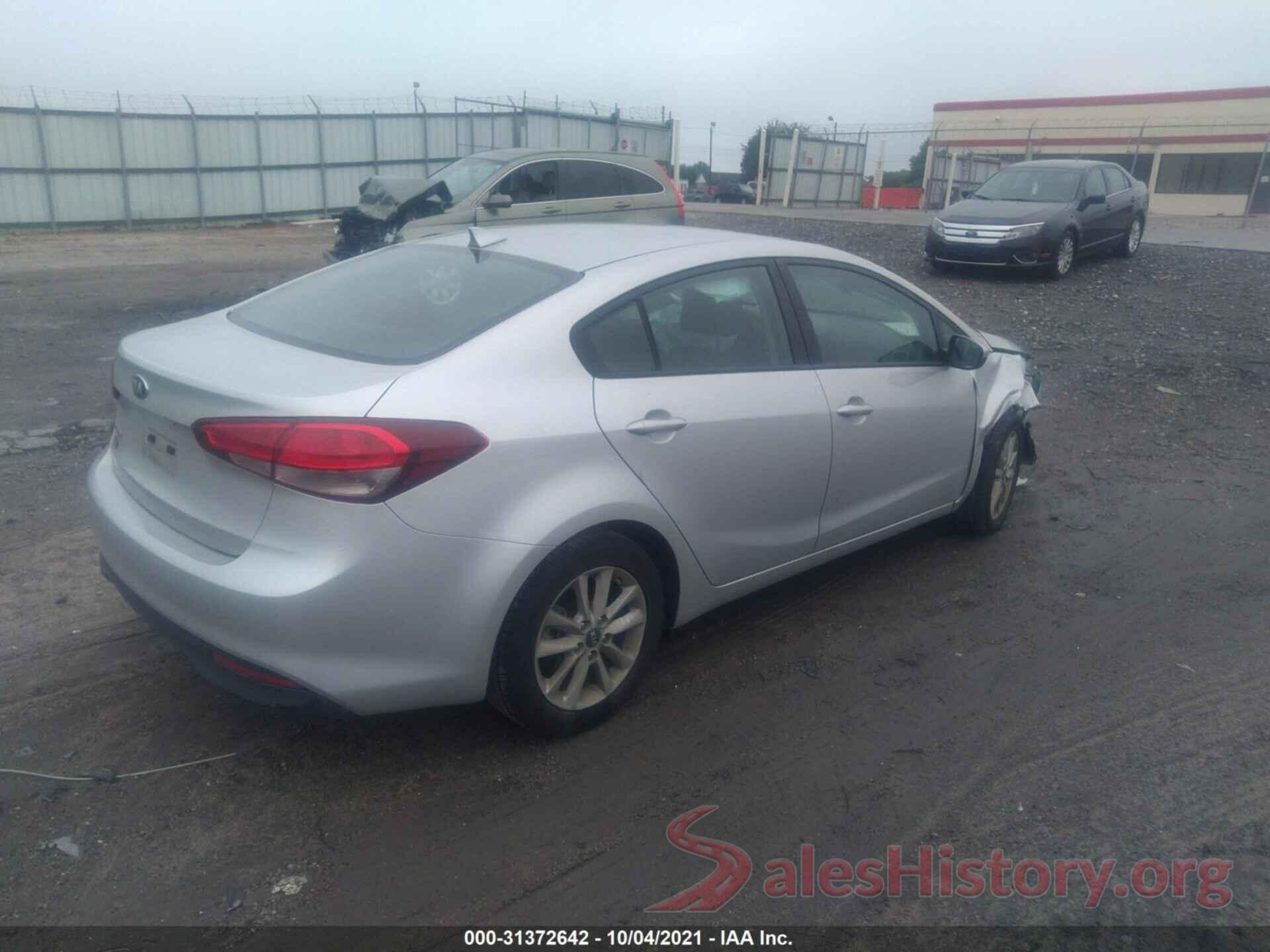 3KPFL4A7XHE153010 2017 KIA FORTE