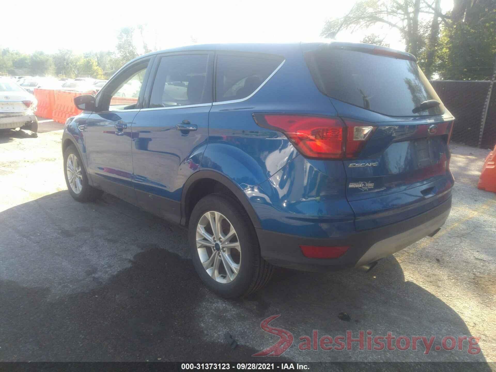 1FMCU0GD9KUB58452 2019 FORD ESCAPE