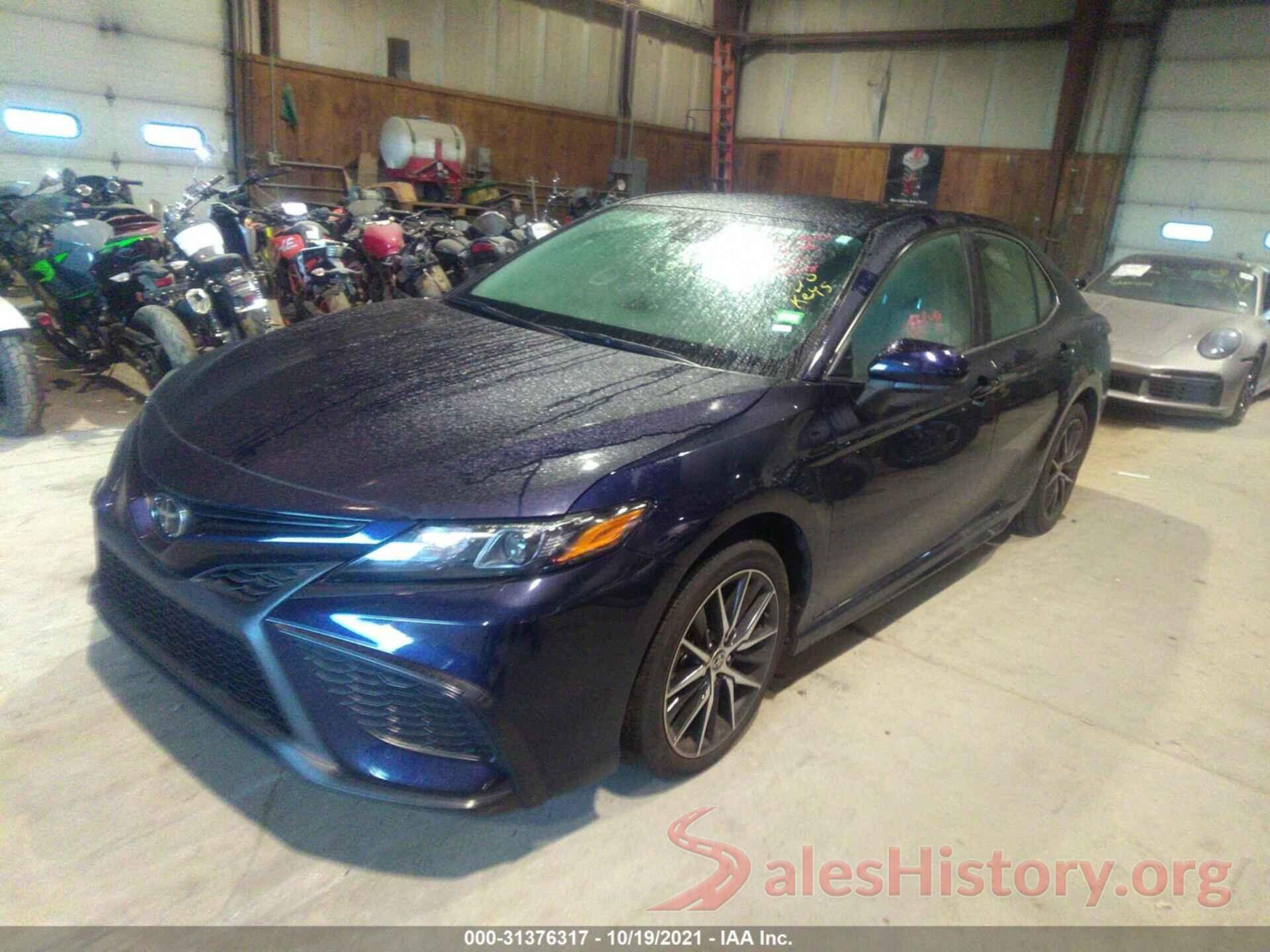 4T1G11AK6MU558818 2021 TOYOTA CAMRY