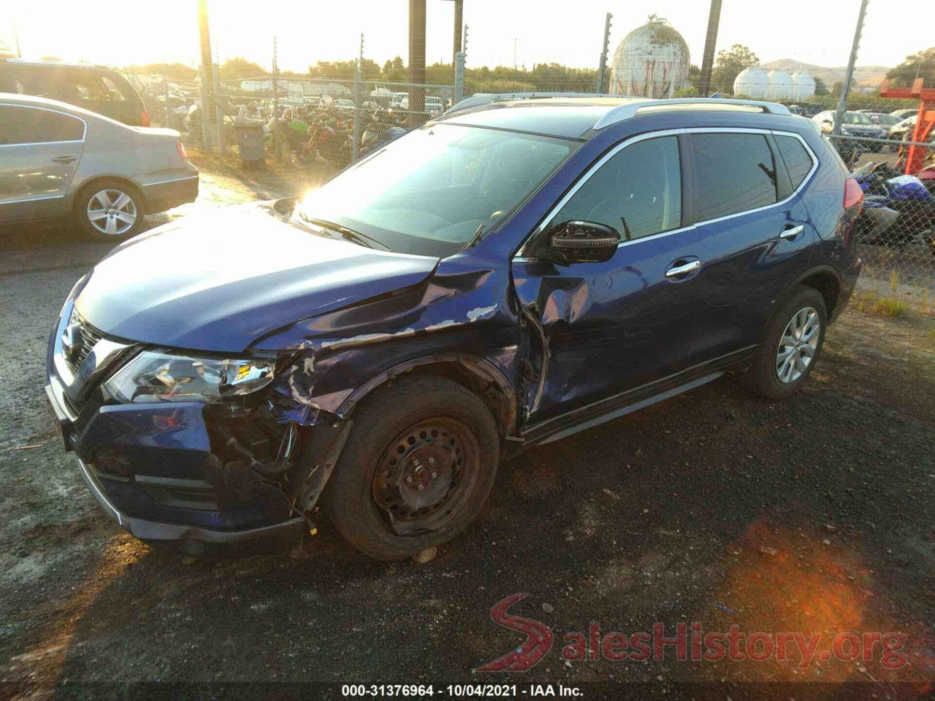 KNMAT2MT0HP562558 2017 NISSAN ROGUE