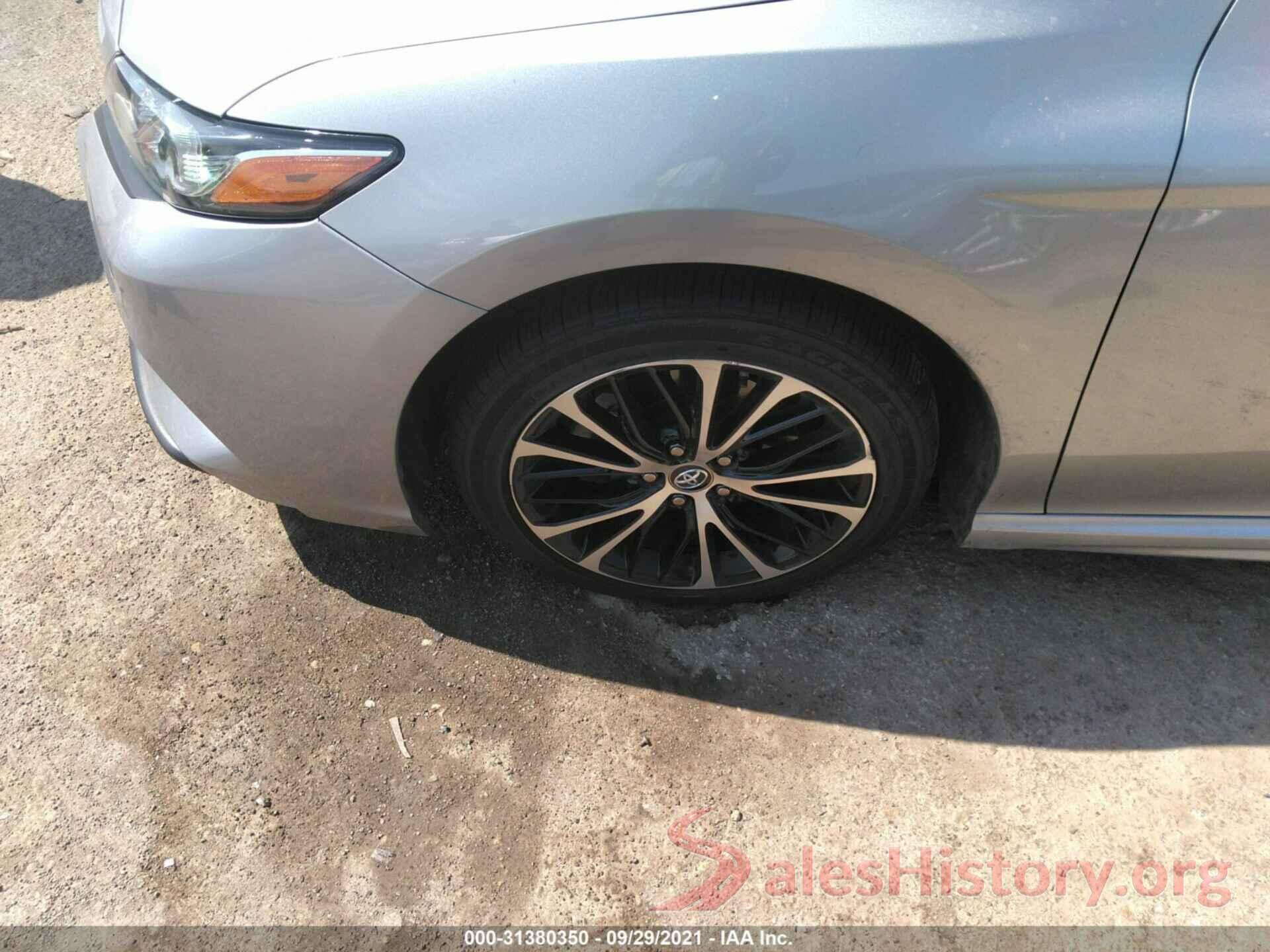 4T1B11HK5JU567263 2018 TOYOTA CAMRY