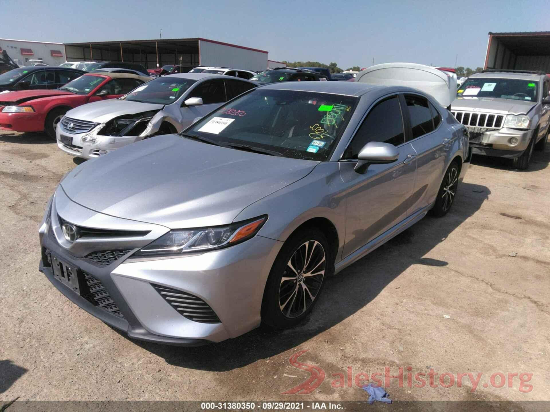 4T1B11HK5JU567263 2018 TOYOTA CAMRY