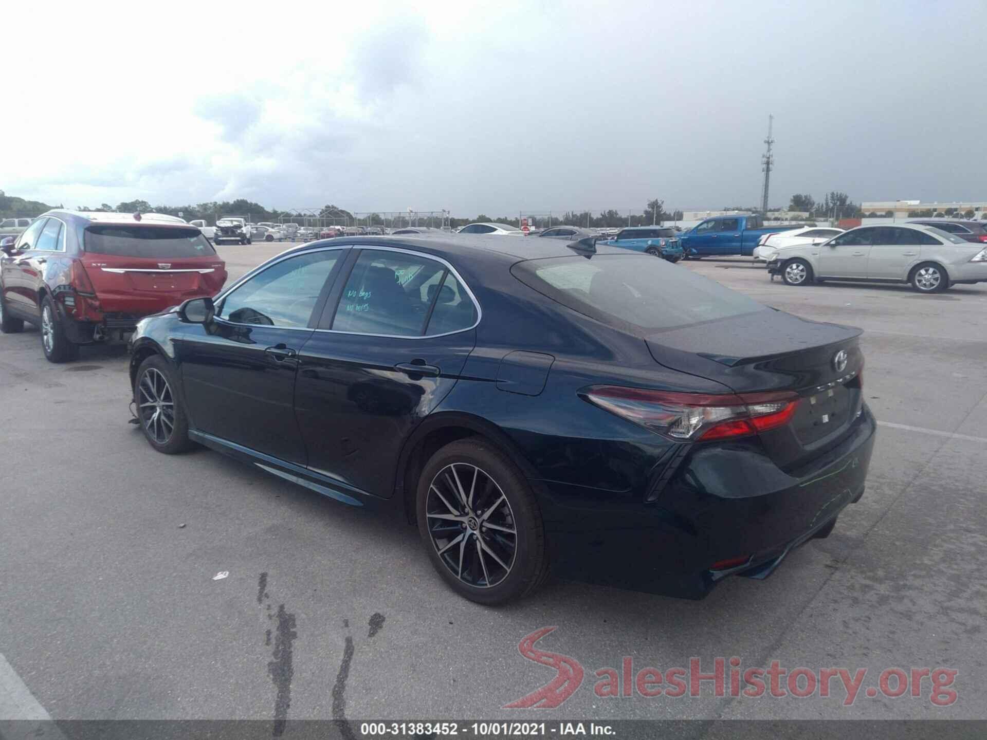 4T1G11AK7MU606858 2021 TOYOTA CAMRY