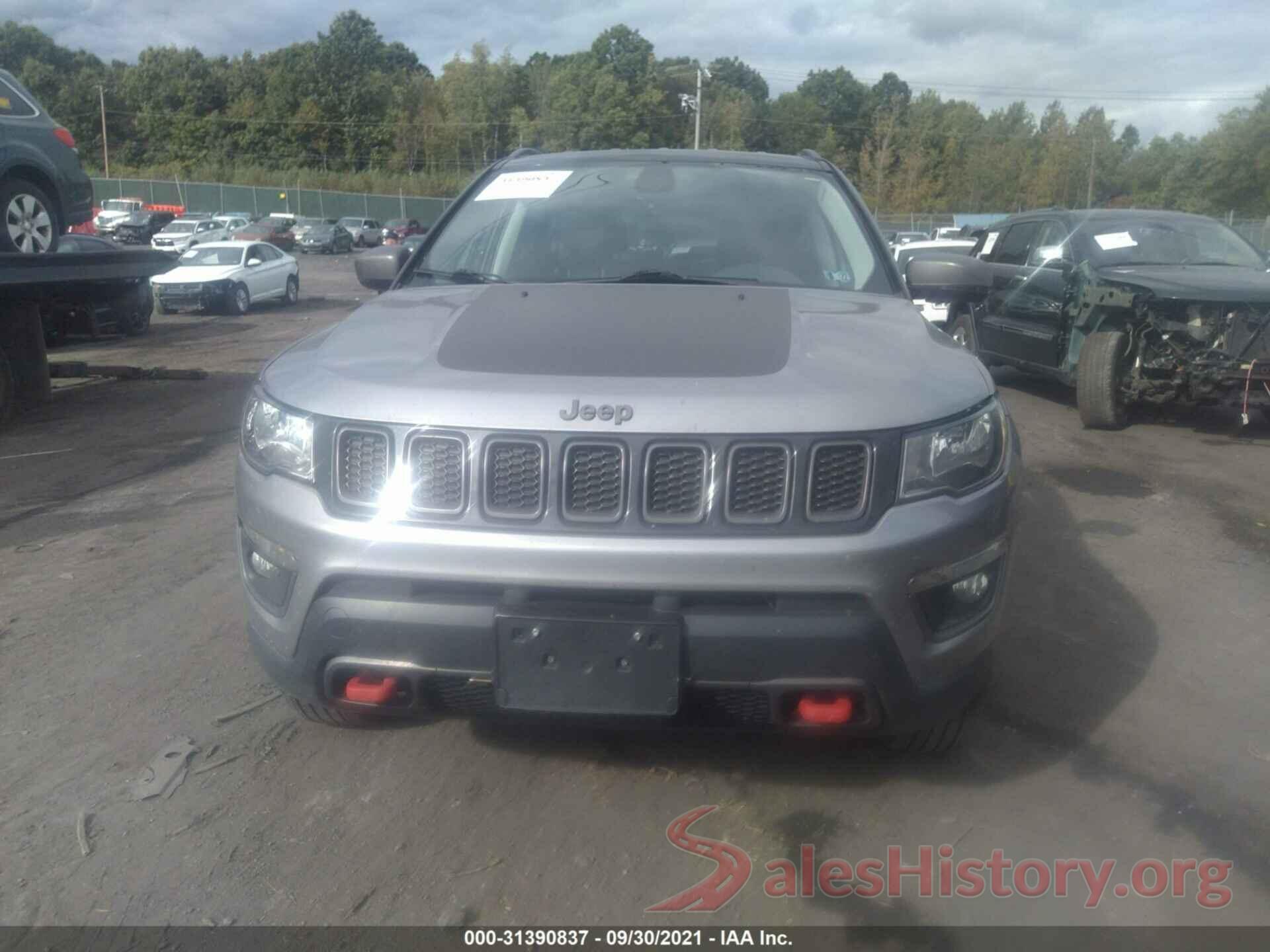 3C4NJDDBXJT334532 2018 JEEP COMPASS