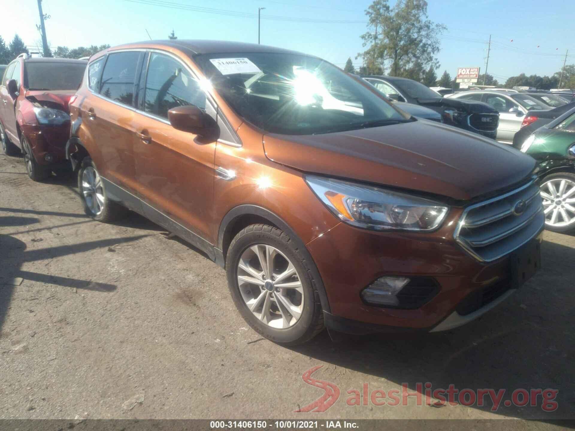 1FMCU0GD5HUD66756 2017 FORD ESCAPE