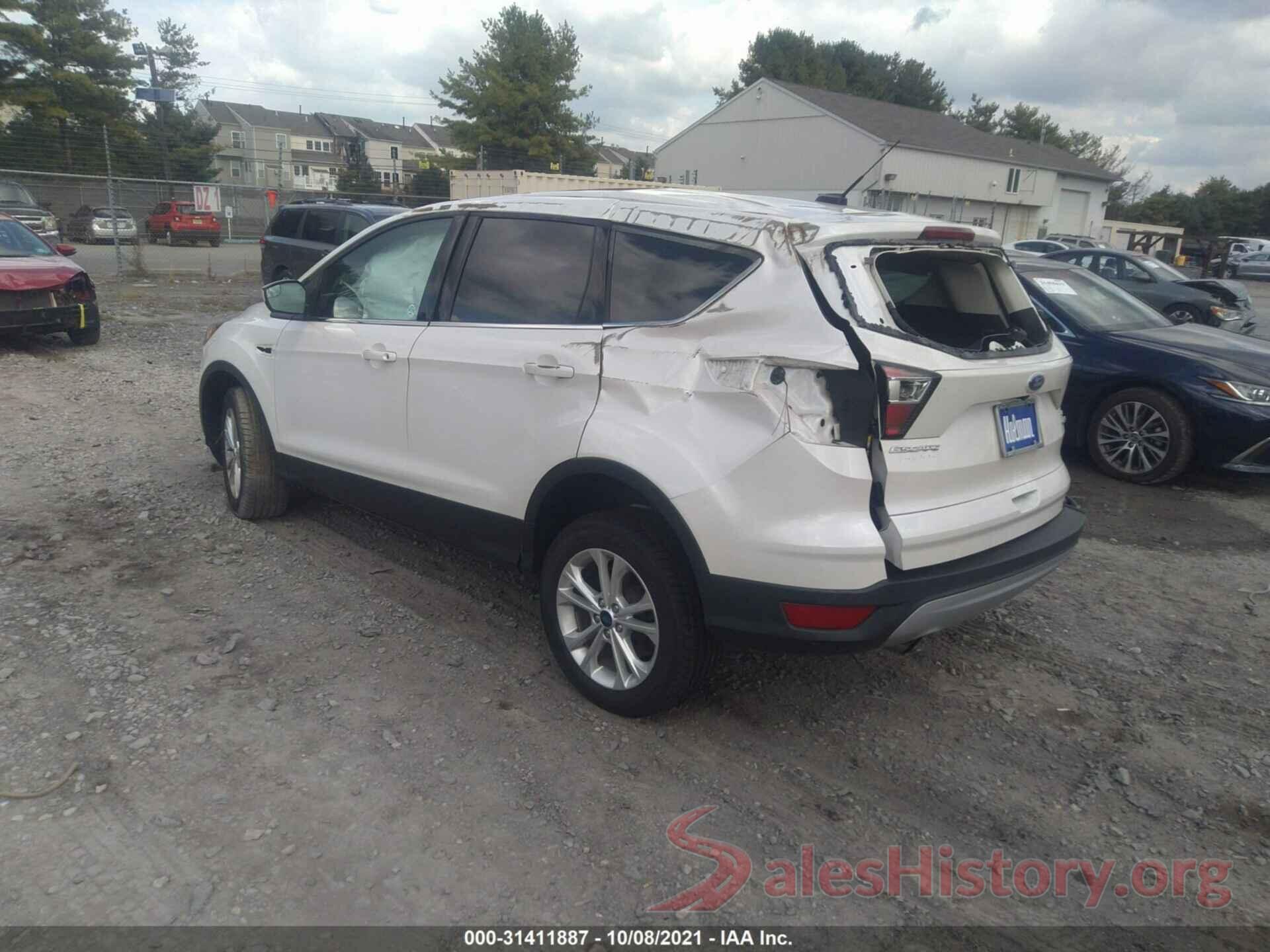 1FMCU9GD3HUE82235 2017 FORD ESCAPE