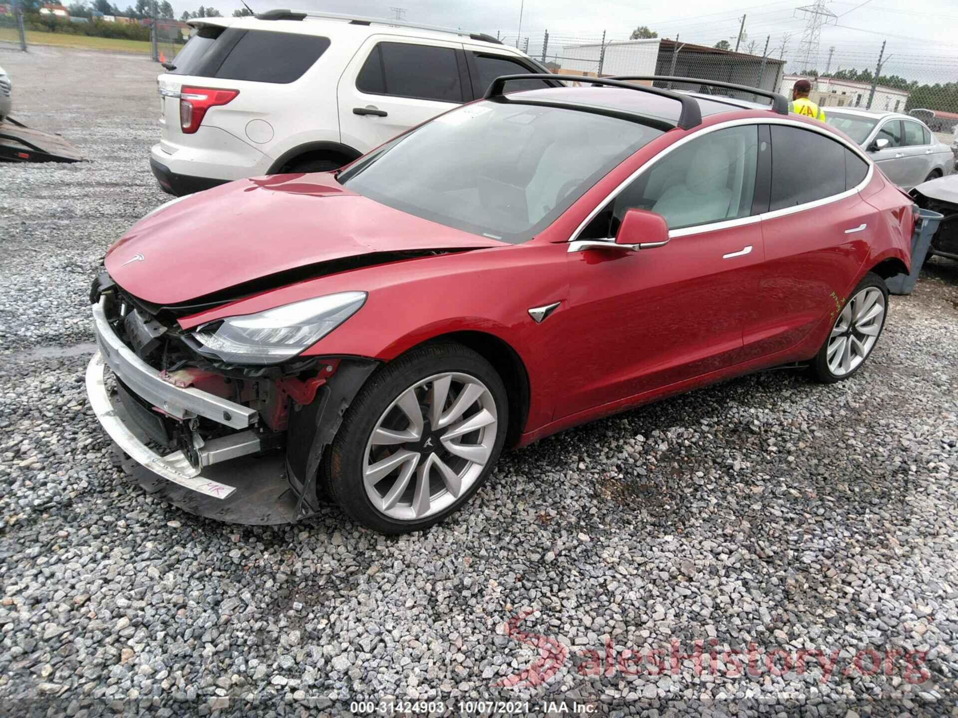 5YJ3E1EB8JF100770 2018 TESLA MODEL 3