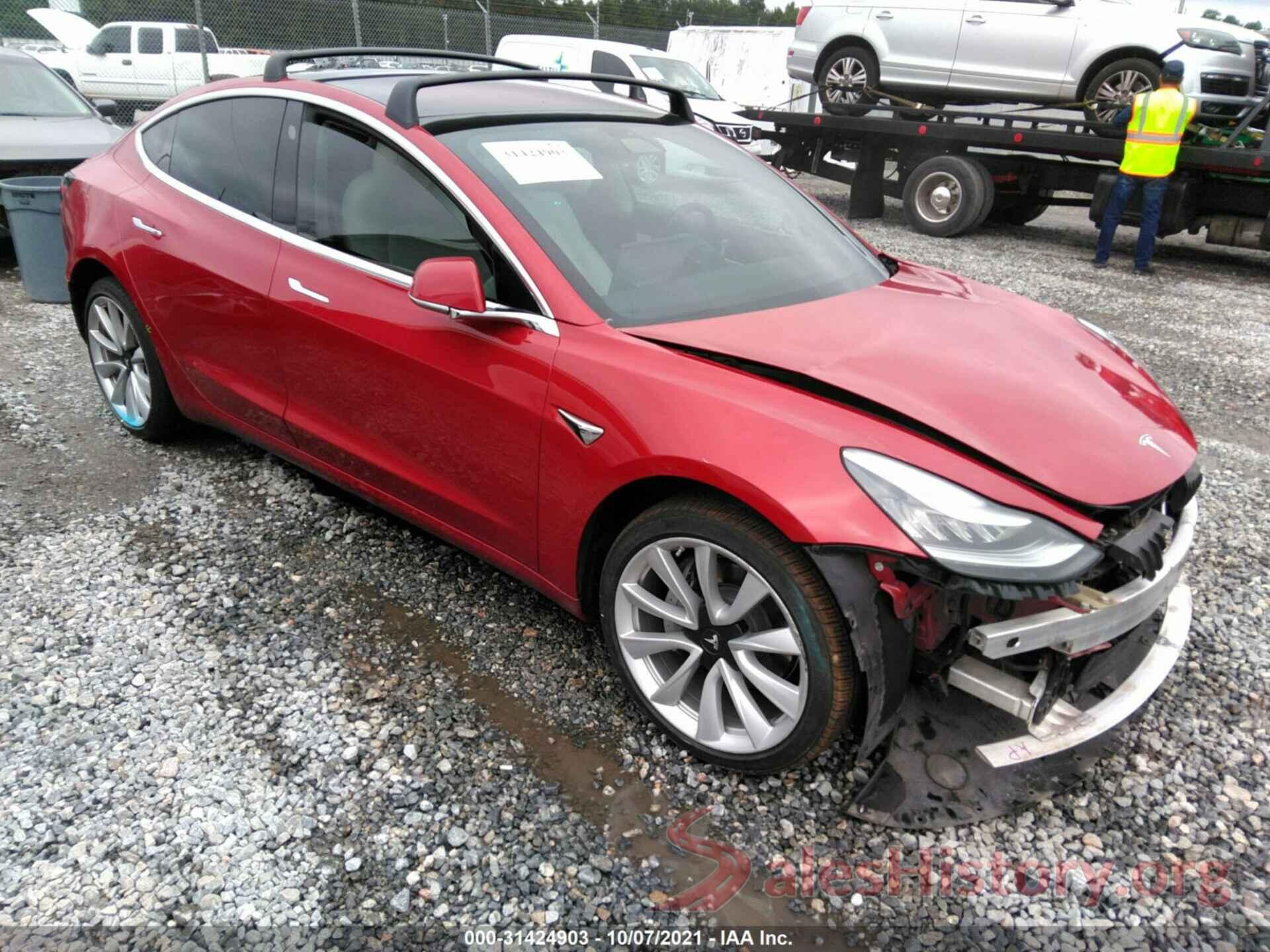 5YJ3E1EB8JF100770 2018 TESLA MODEL 3