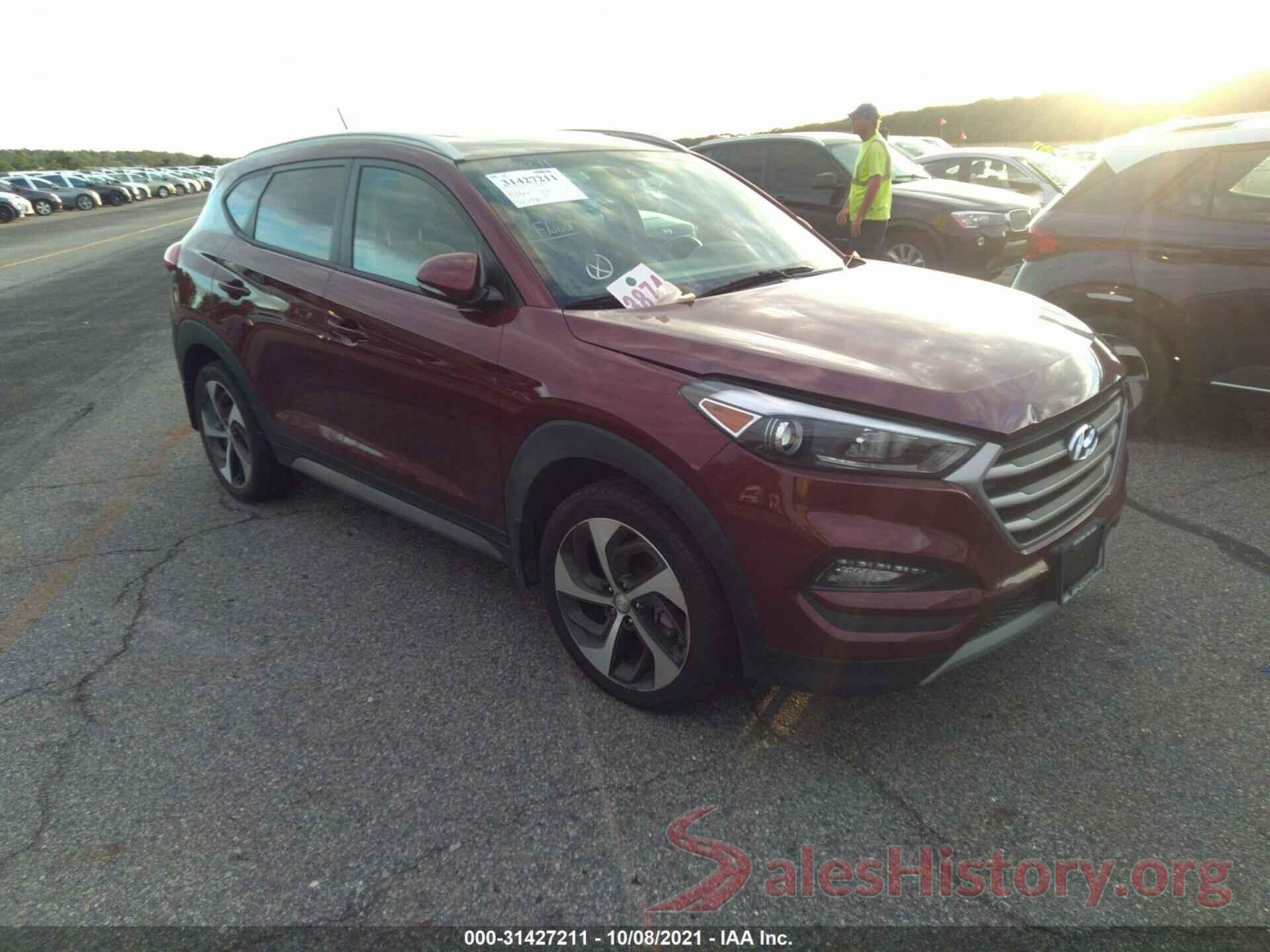 KM8J3CA20HU264512 2017 HYUNDAI TUCSON