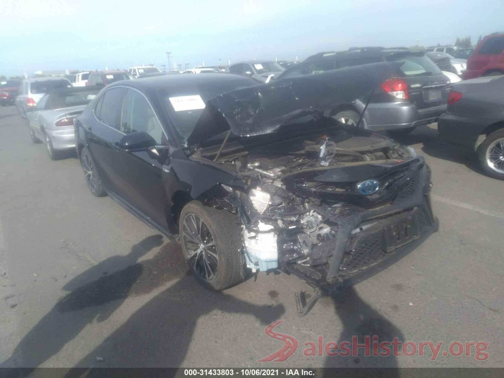 4T1B21HK1JU006782 2018 TOYOTA CAMRY