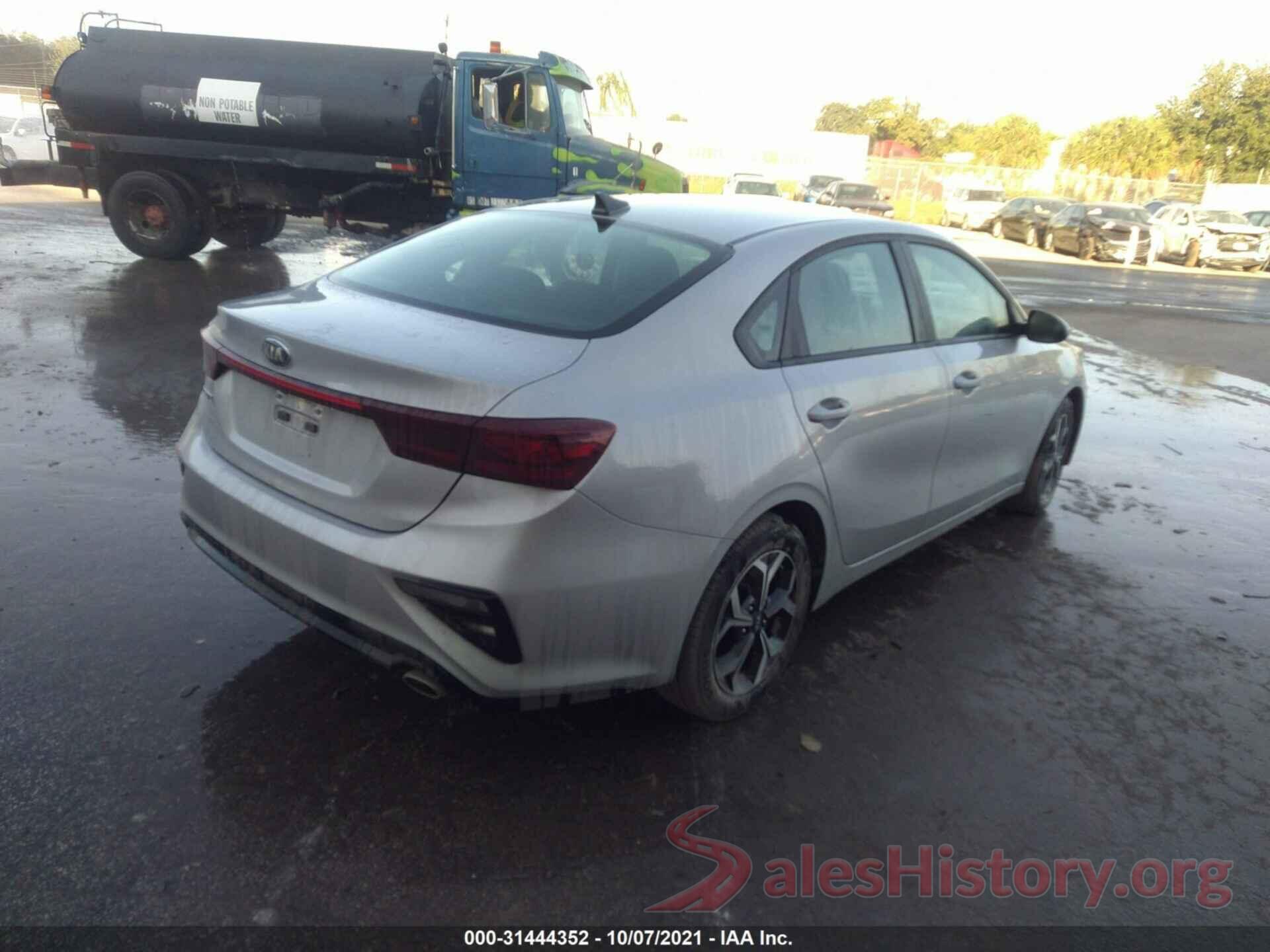 3KPF24AD8ME310102 2021 KIA FORTE