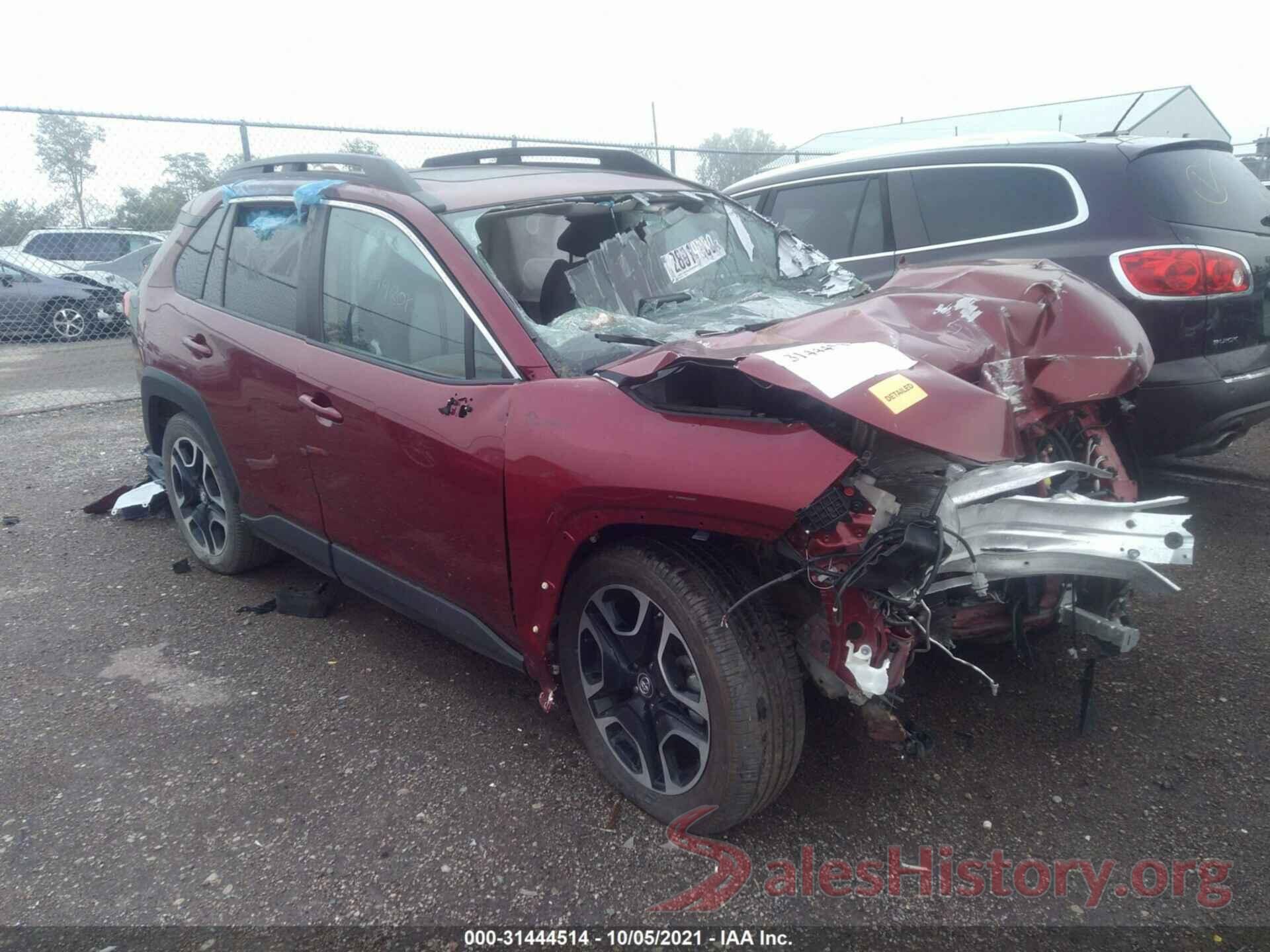 2T3J1RFV9KW008220 2019 TOYOTA RAV4