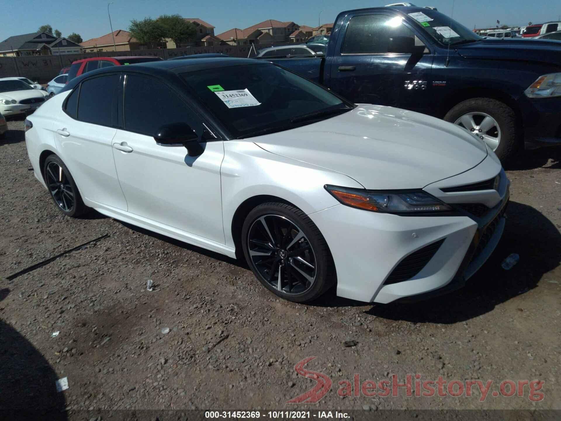 4T1B61HK2JU079695 2018 TOYOTA CAMRY