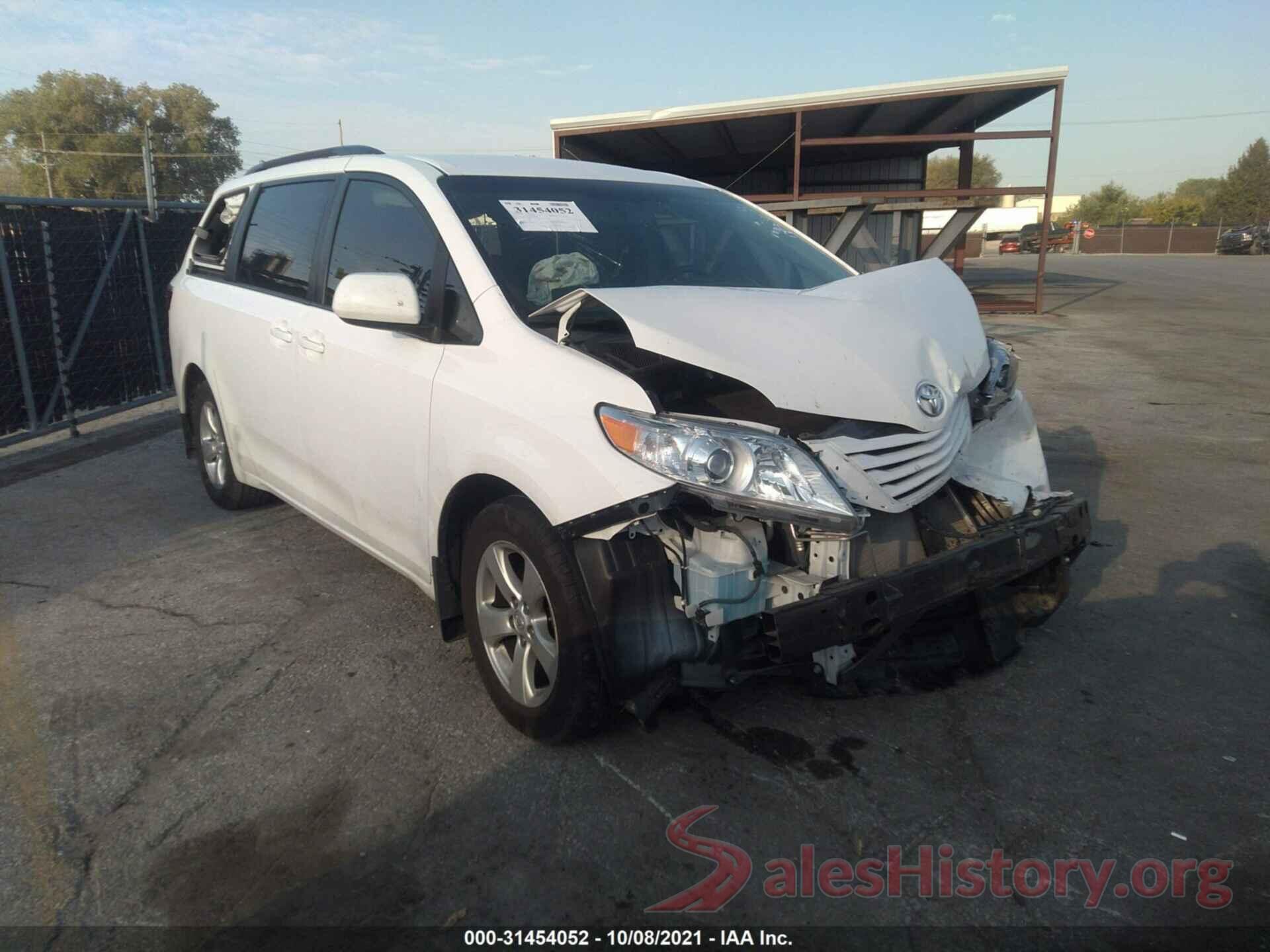 5TDKK3DC3GS710672 2016 TOYOTA SIENNA