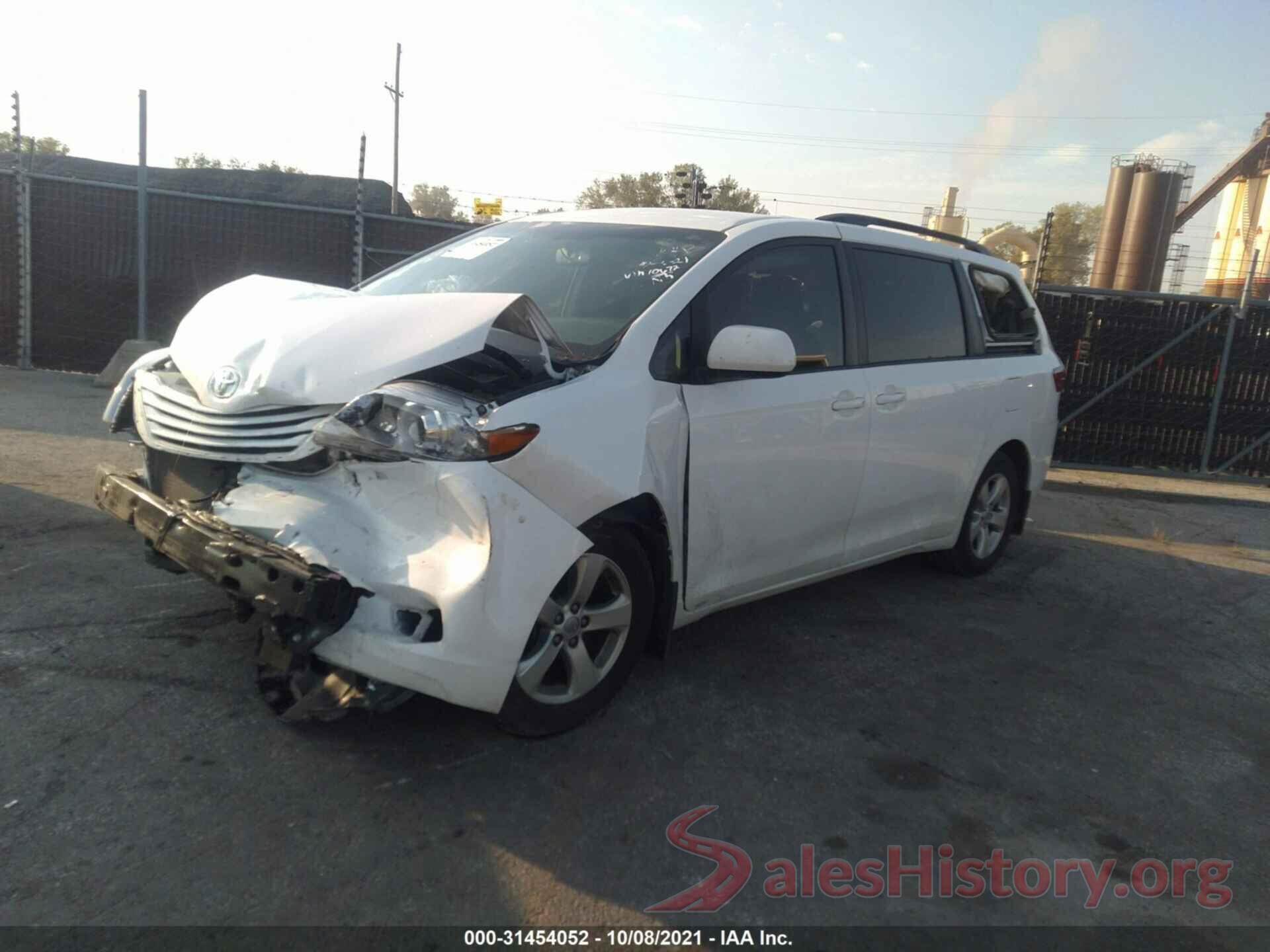 5TDKK3DC3GS710672 2016 TOYOTA SIENNA